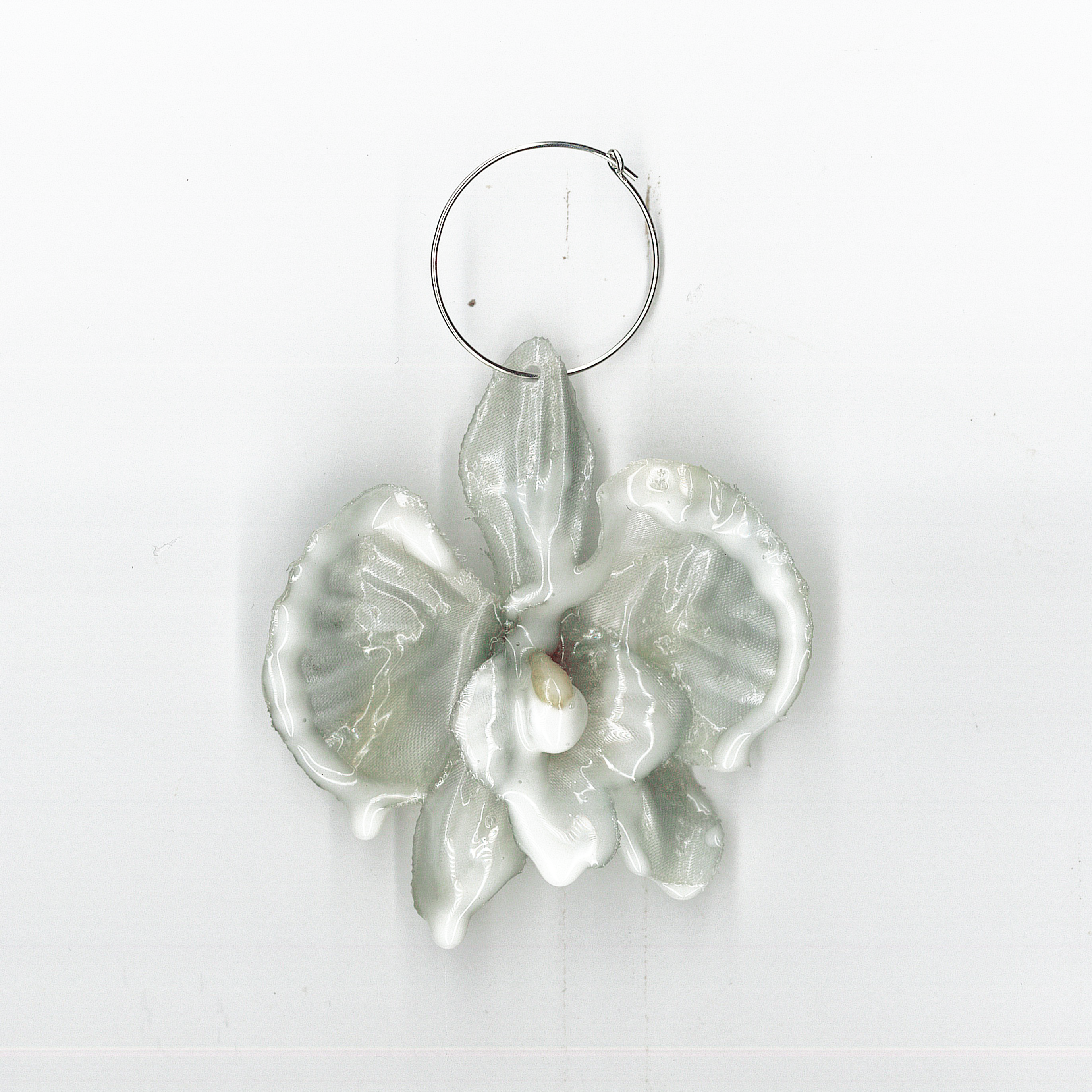 0161-00 MILKY ORCHID HOOP | 250 sek/pc