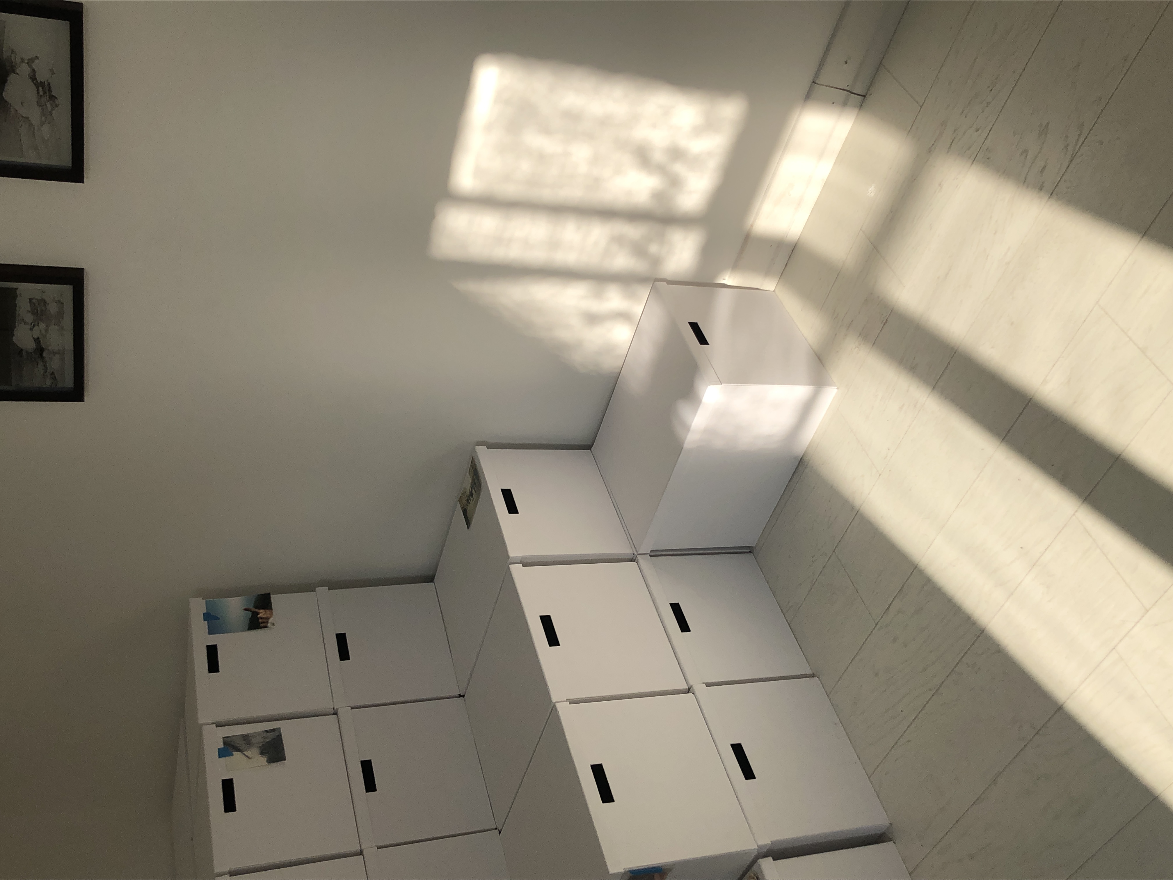 Exhibition view: An absent door, always open, 2018, poşe 