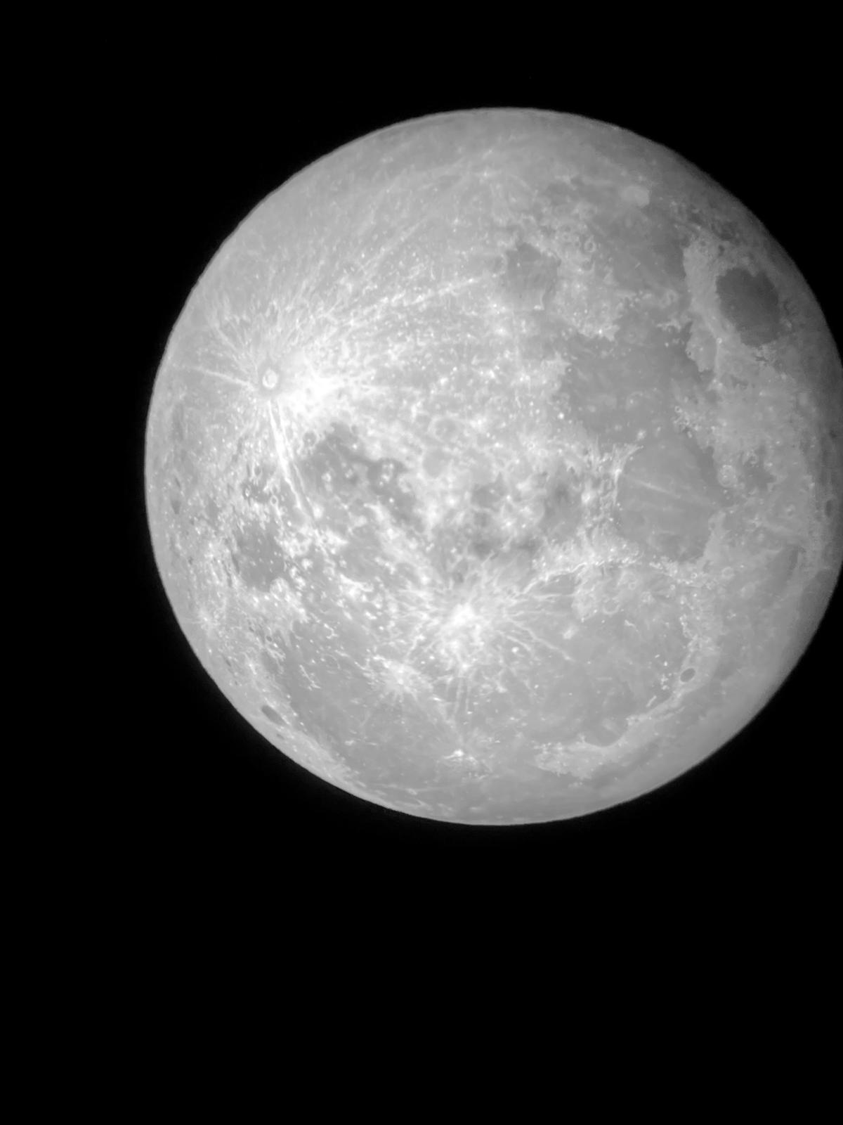 under_the_light_of_a_full_moon