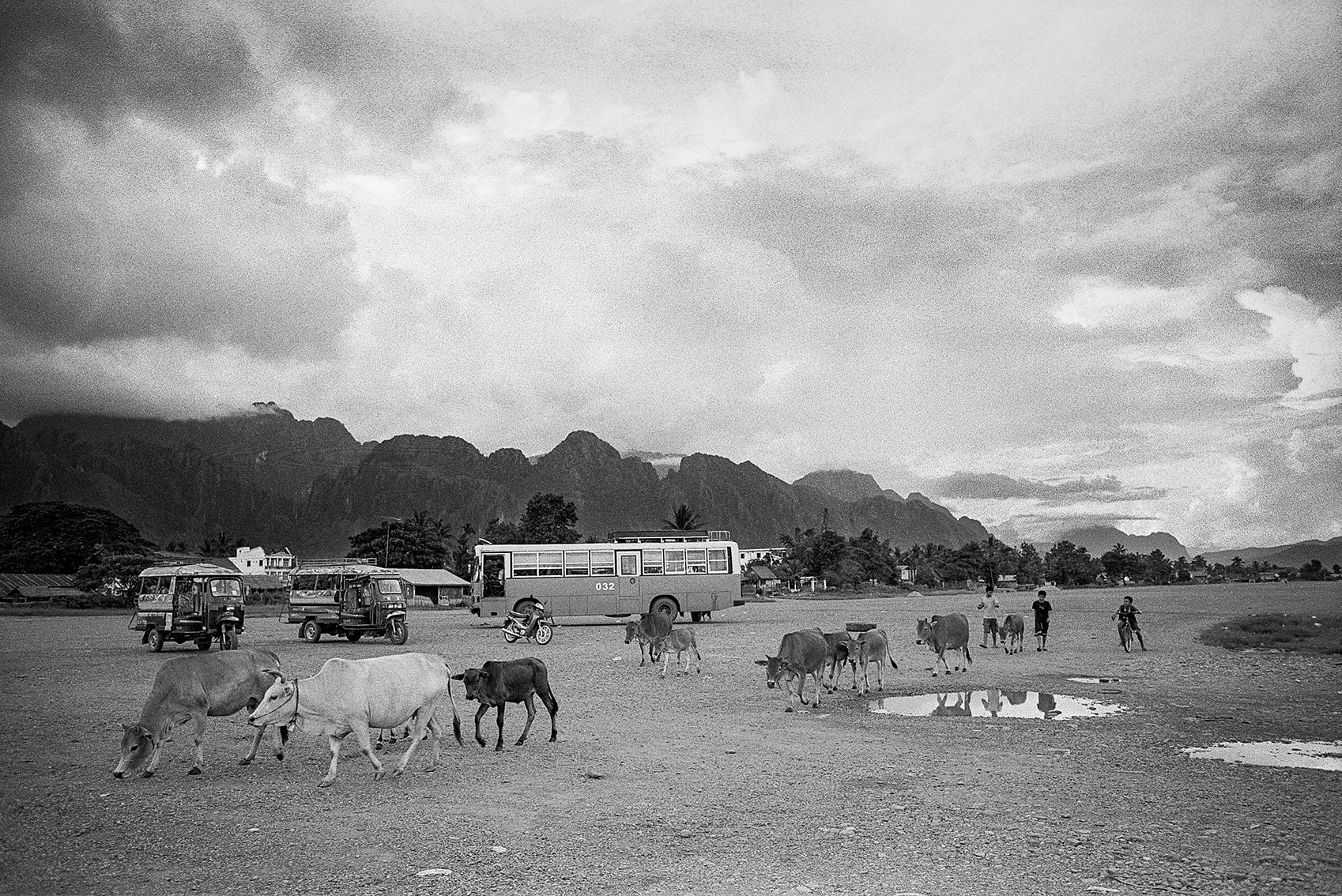 Julien Crégut - Eastern - RDP Lao - 2004/2008 -©juliencregut