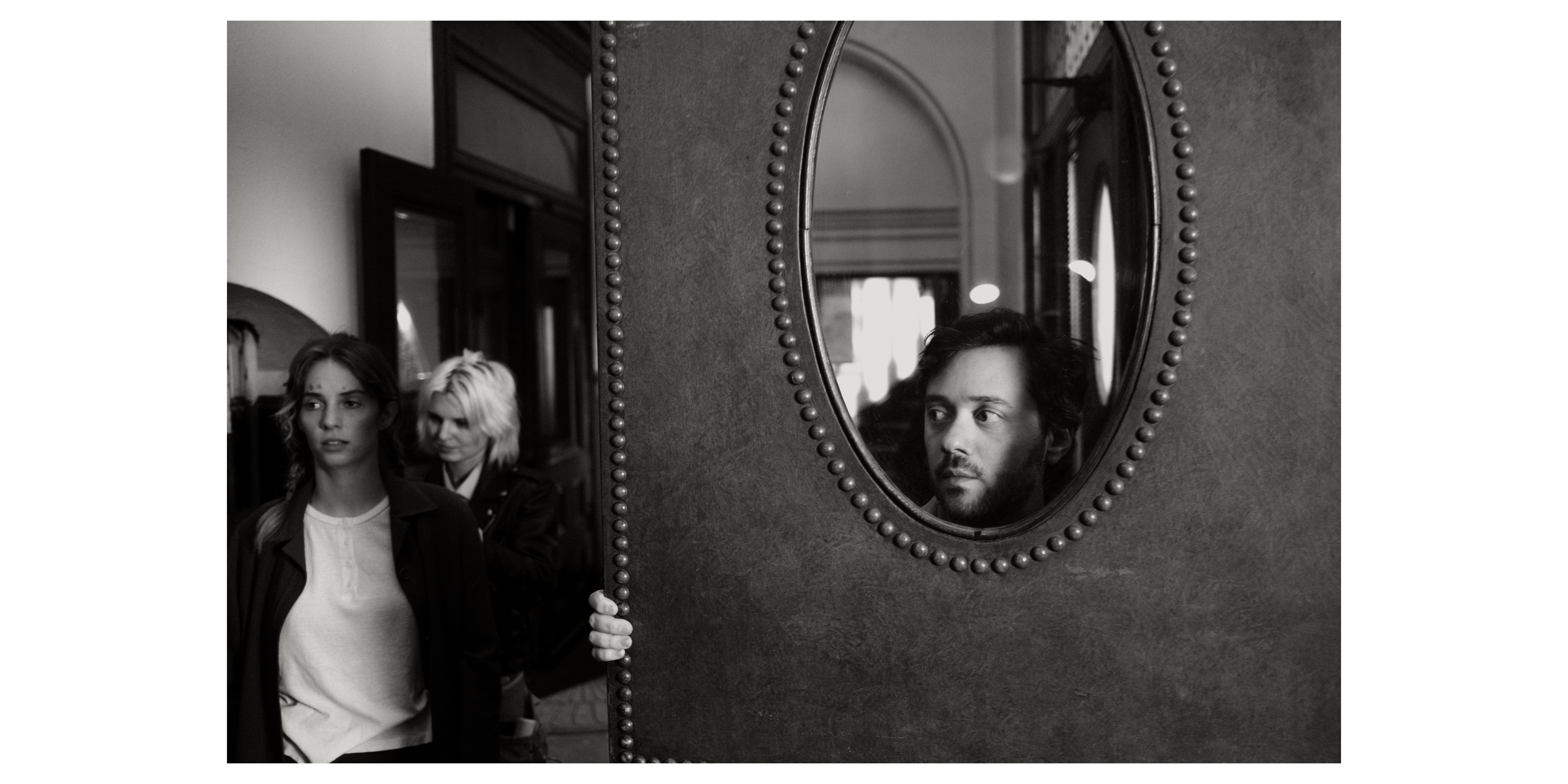 Maya Hawke 'Dark' (2024) Director Alex Ross Perry