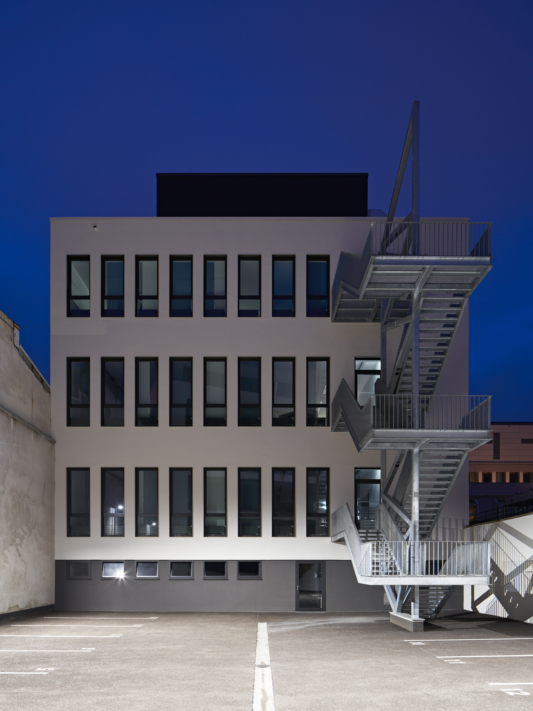 Erweiterung Sparkasse Karlsruhe. Kunde: baurmann.dürr Architekten.