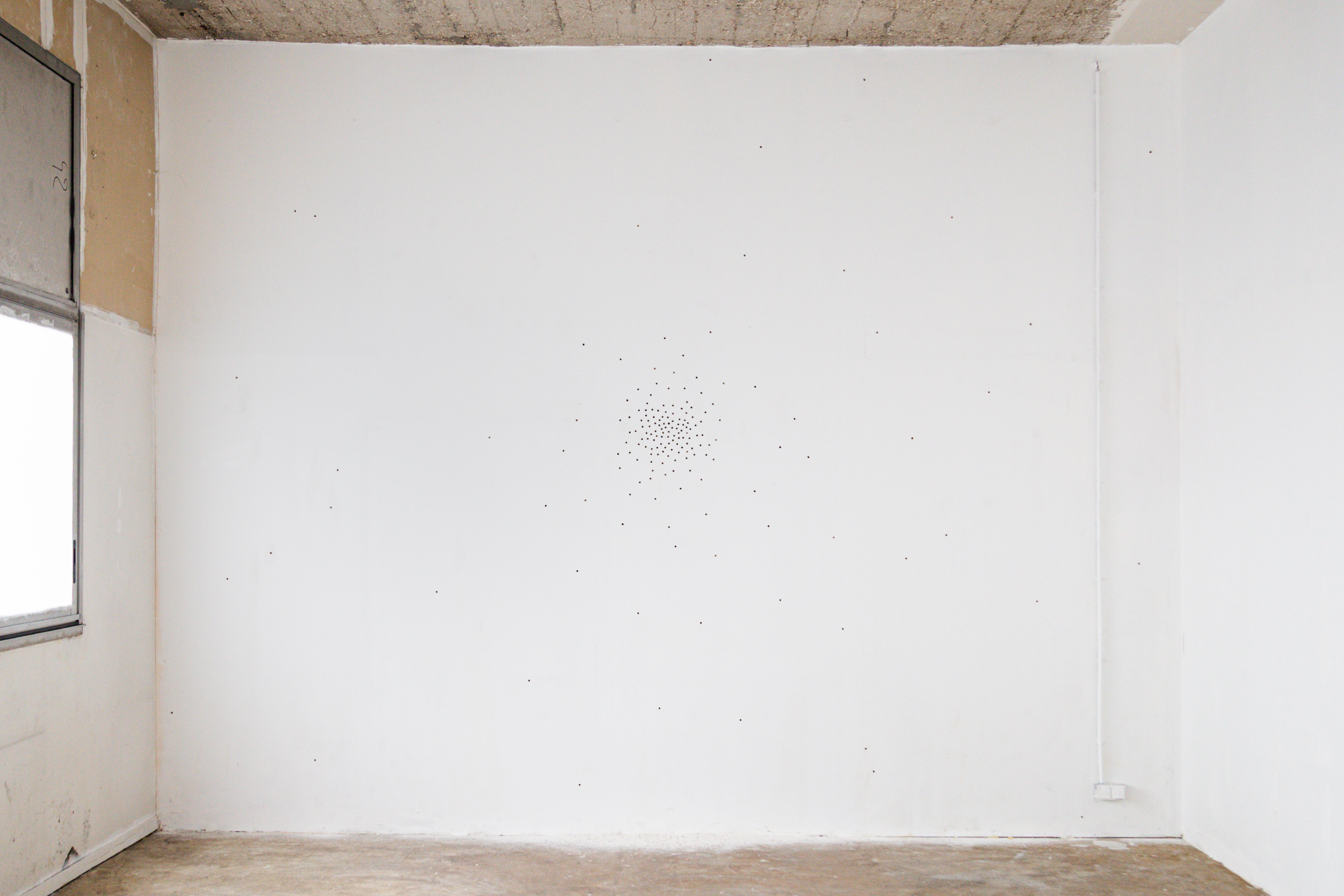 Holes are stars, cur. Clémence Carel, Sale Rose, 2025