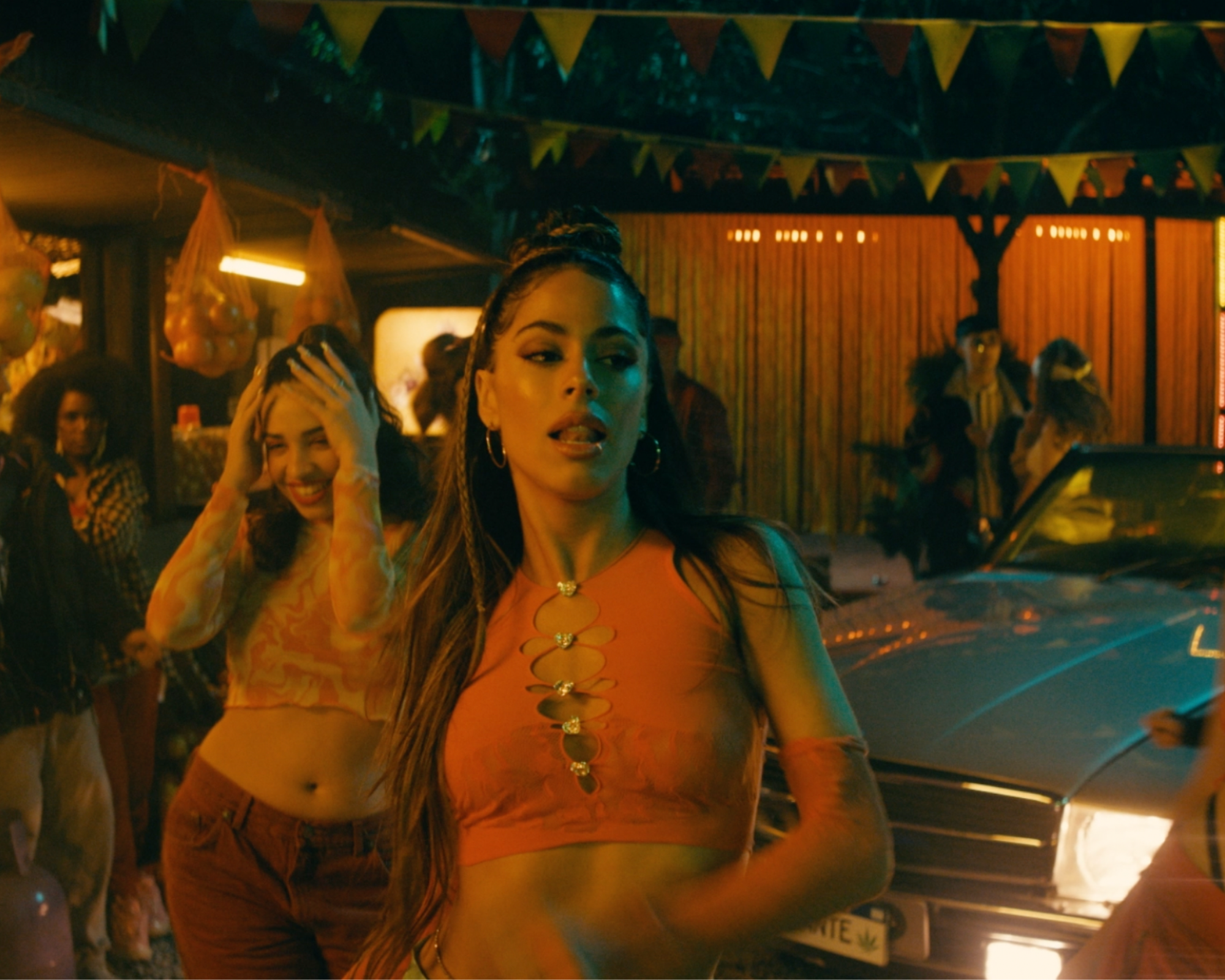 Tini ft. L-gante - BAR (music video)