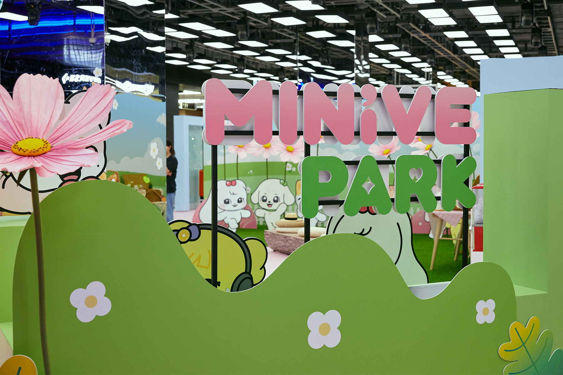 걸그룹 팝업스토어/아이브 캐릭터 출시 팝업스토어/리스페이스/리스페이스 컴퍼니/respace