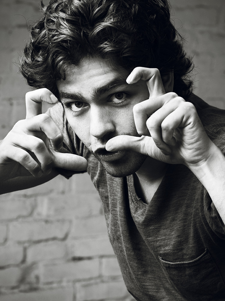 Adrian Grenier