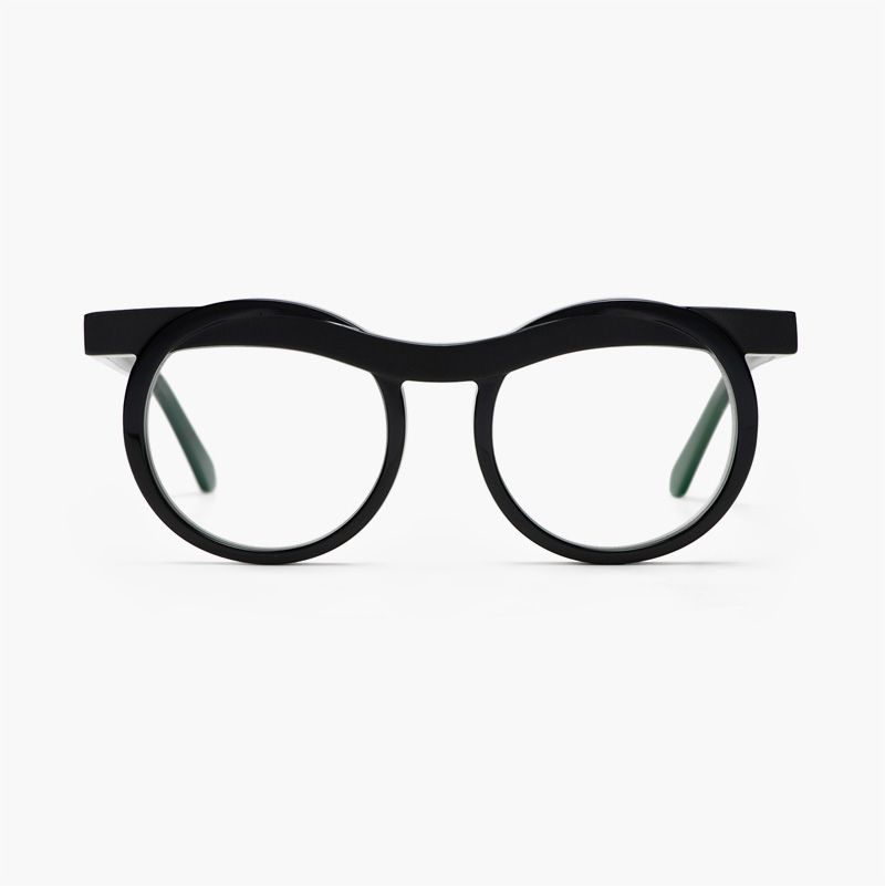 ︎︎︎MARVEL black