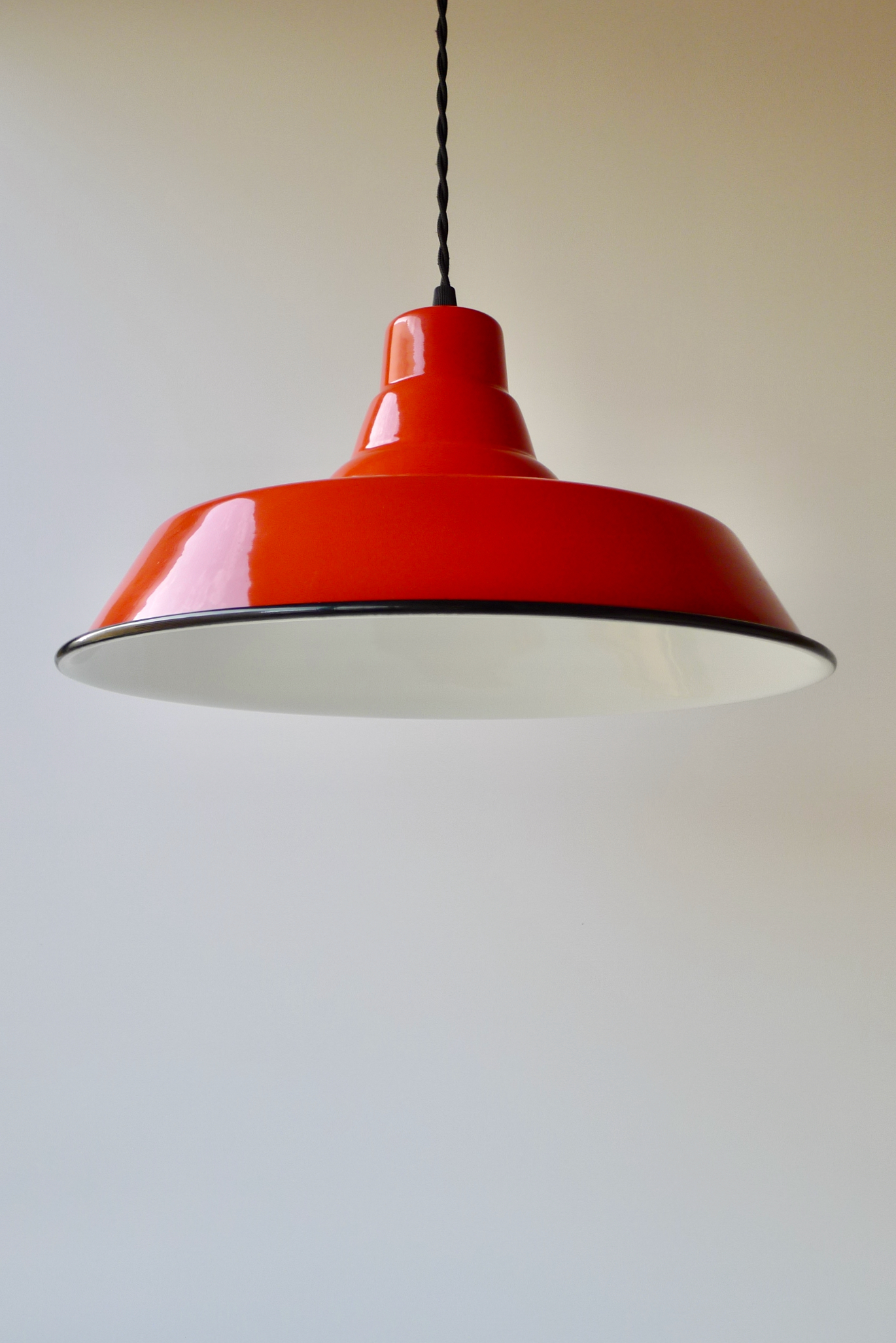 industrial vermelho c/ bordo preto