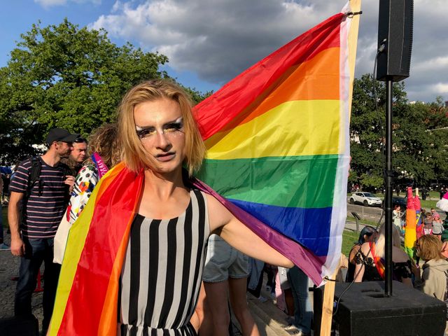 Parmi les rares drag queens de Pologne, Lelita Petit, qui participait à la Pride © Radio France / Ludovic Piedtenu