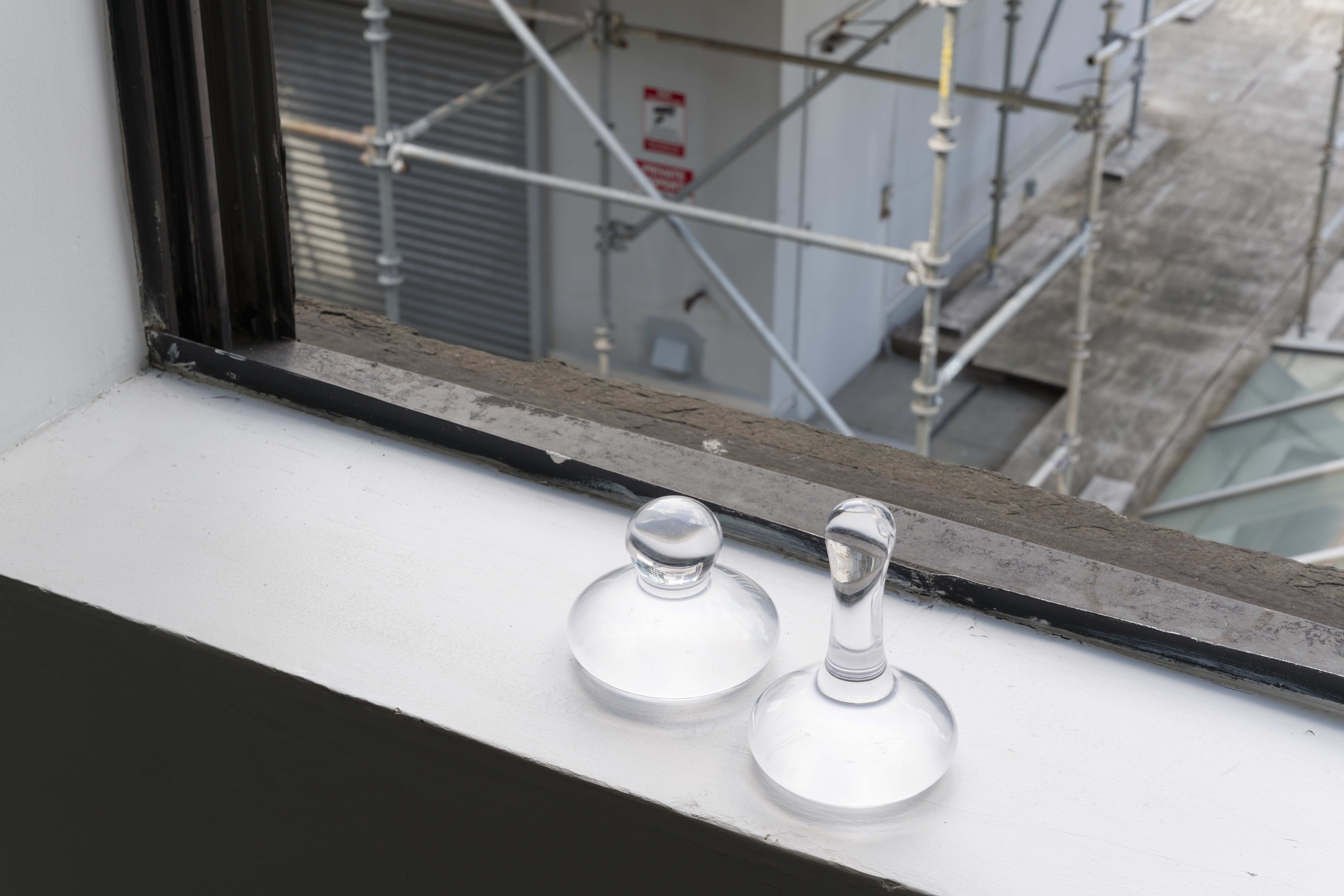 Jason Hirata, Colleagues, 2 Mullers, 2020. Glass, 3 1&frasl;2 x 5 inches (9 cm x 13 cm) 4 x 3 inches (10 cm x 8 cm)