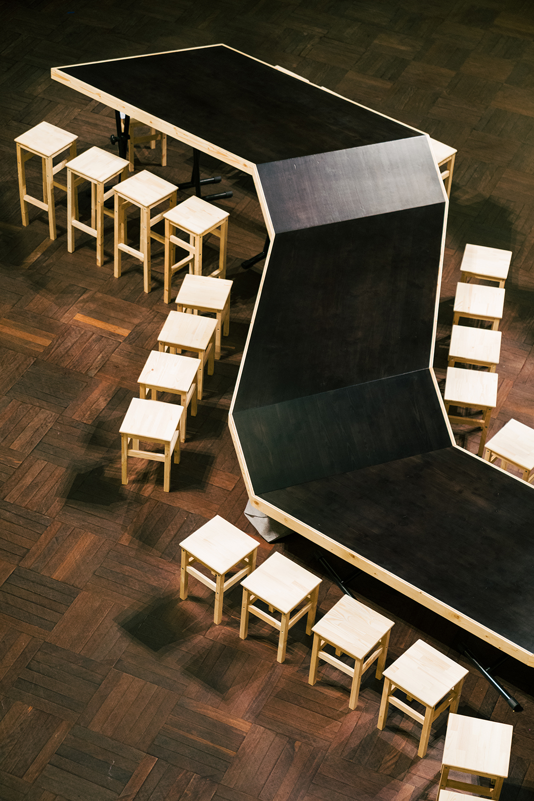 DIET PLAN FOR THE WESTERN MAN (2018) - Carlos Azeredo Mesquita - Ateneu Comercial do Porto / Set design