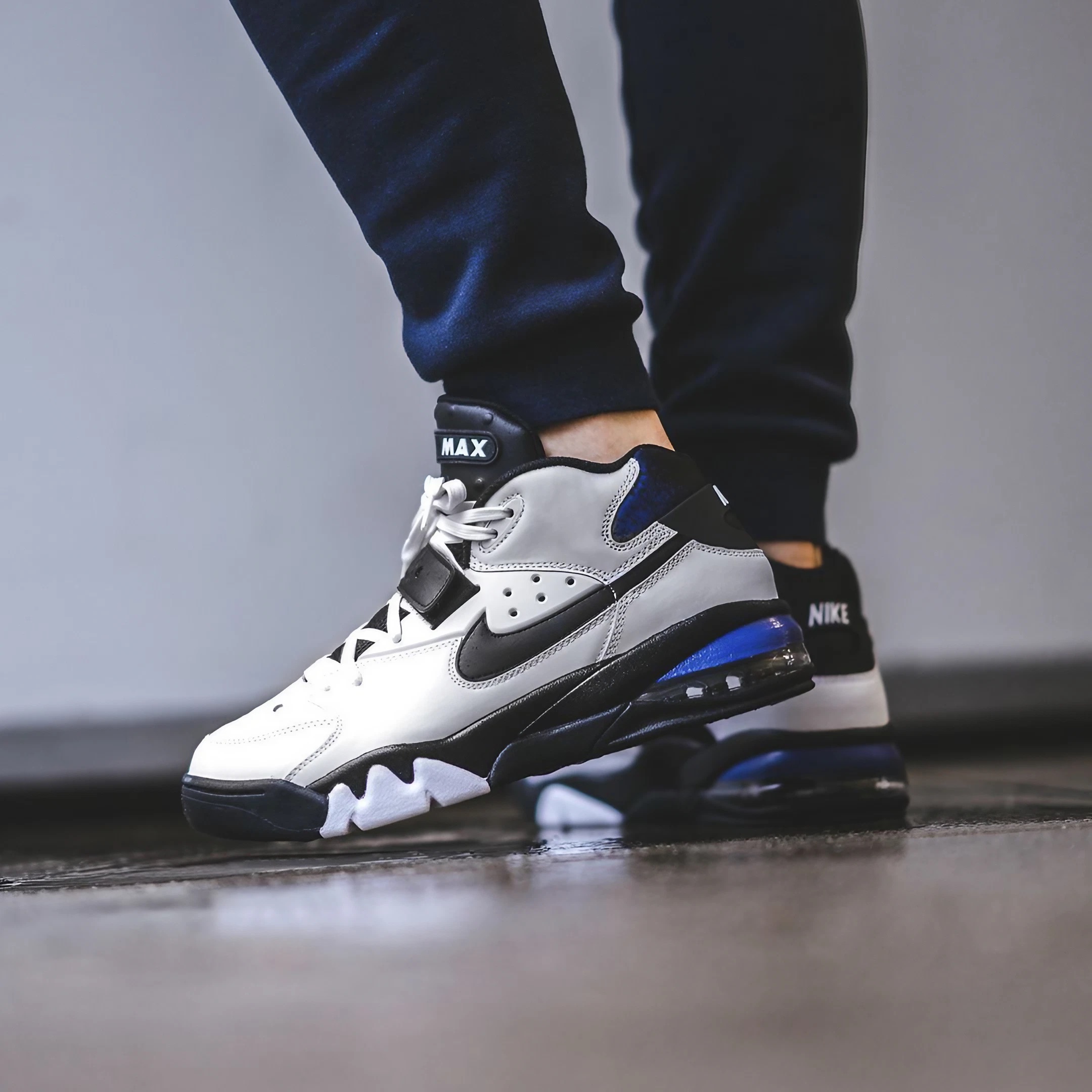 27 ABRIL — 10 QUE CUMPLEN 30: LAS MEJORES ZAPATILLAS DE 1993