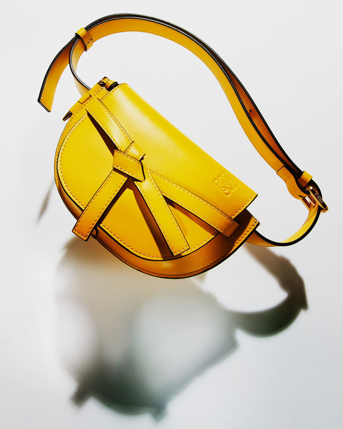 Still Life Photographer Martin Vallin creates a dramatic effect using accessories for Plaza Magazine