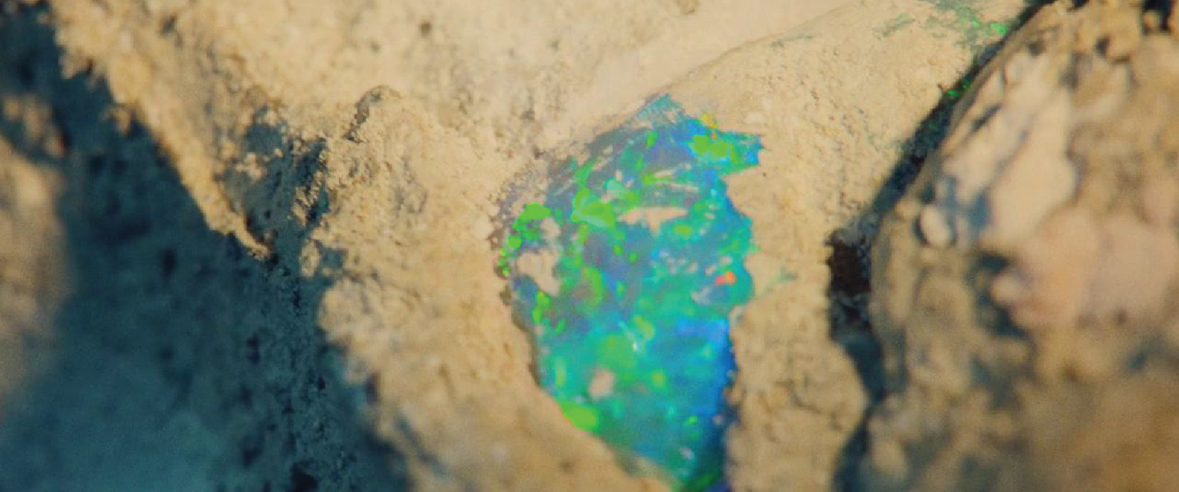 Black opal, Uncut Gems, 2019.