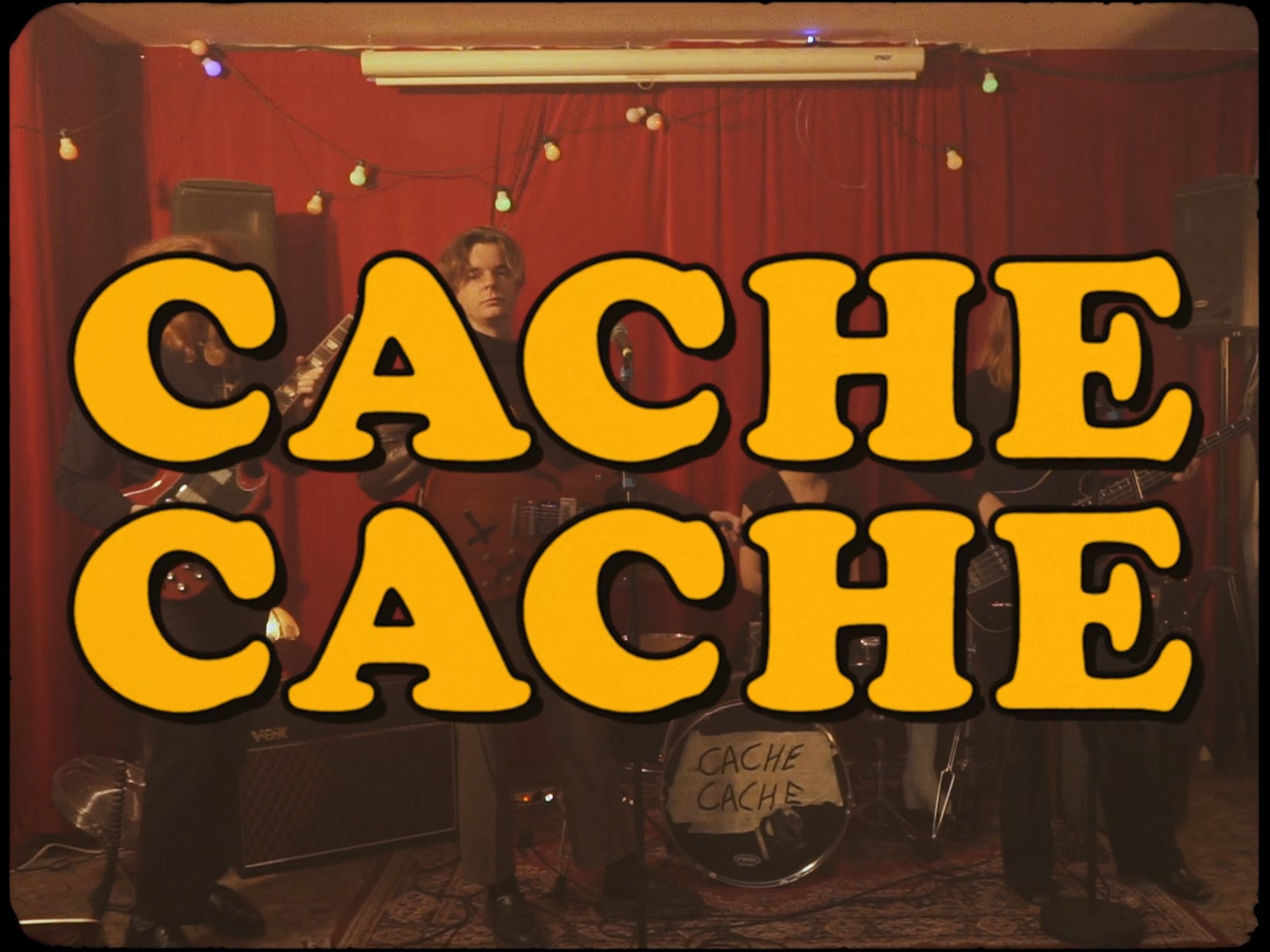 Romance – Cache-Cache ︎︎︎