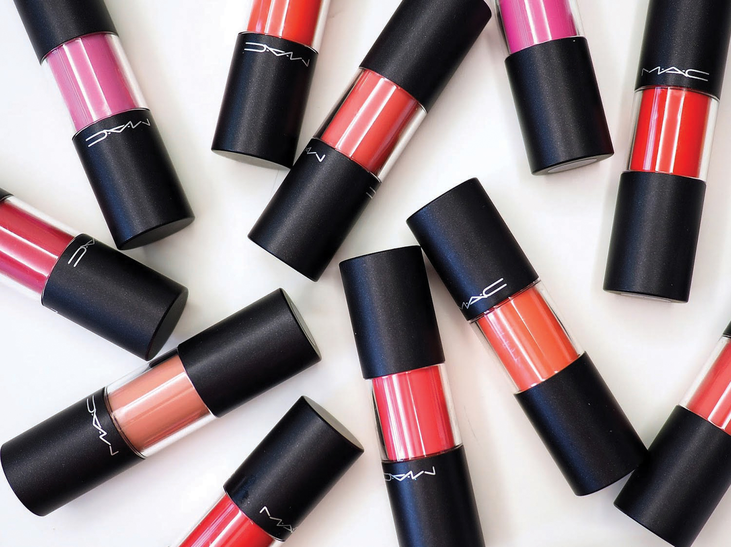 Versicolour Varnish Lipgloss package