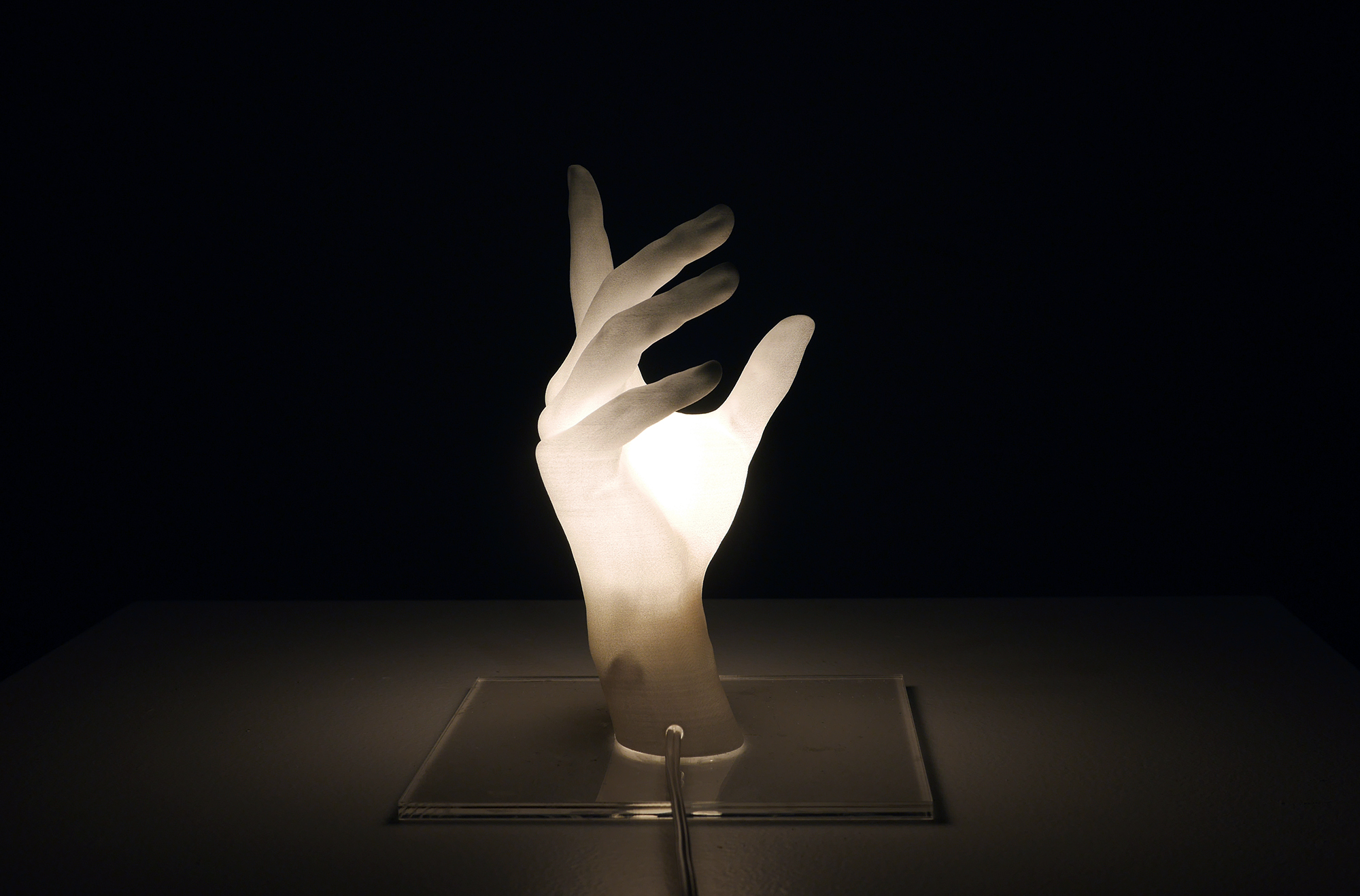 Лампа light me. Hand with Lamp. Грейзинг свет. Уланзики свет. Teacher Lamp hand.