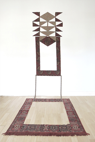 Latin American Sculptural Tradition (Tribute to Eduardo Ramírez Villamizar), 2015. Sculpture, sectioned rug, 212 cm (wall) and 170 x 100 cm (floor)