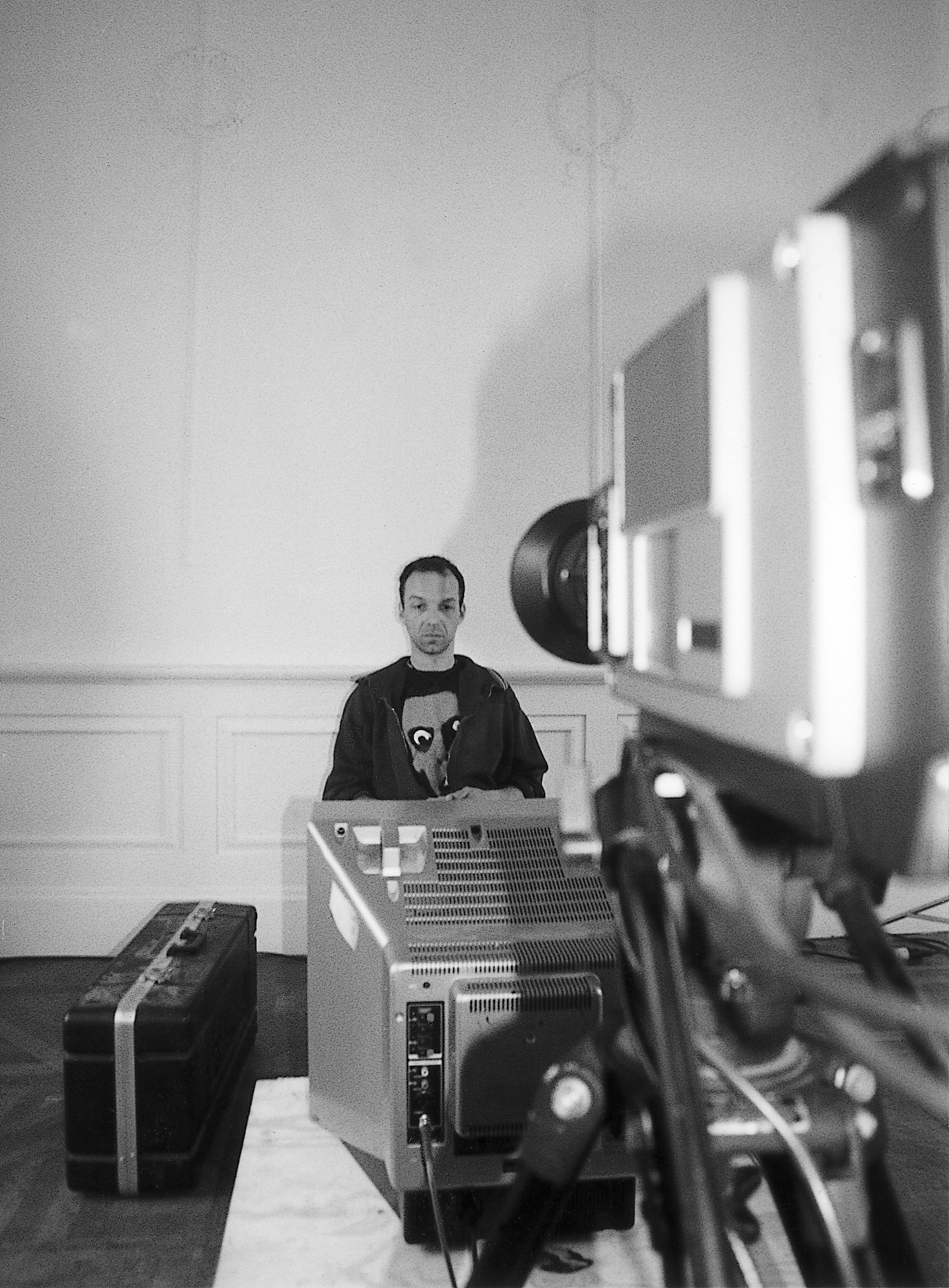 Michael Krammer performing Live, Halle de Schaerbeek, Brussels 1993 - Photo: Granular~Synthesis