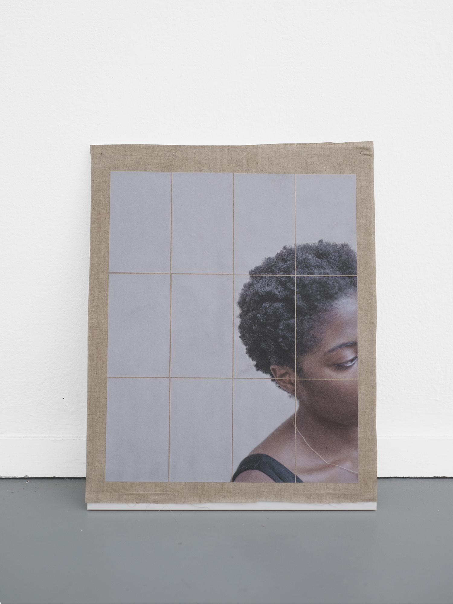 Structures, Gaëlle, 2019 58 x 46 cm / 22.8 x 18.1 in. Archival pigment prints on Tosa Shi – 54 gsm, fixed on linen.
