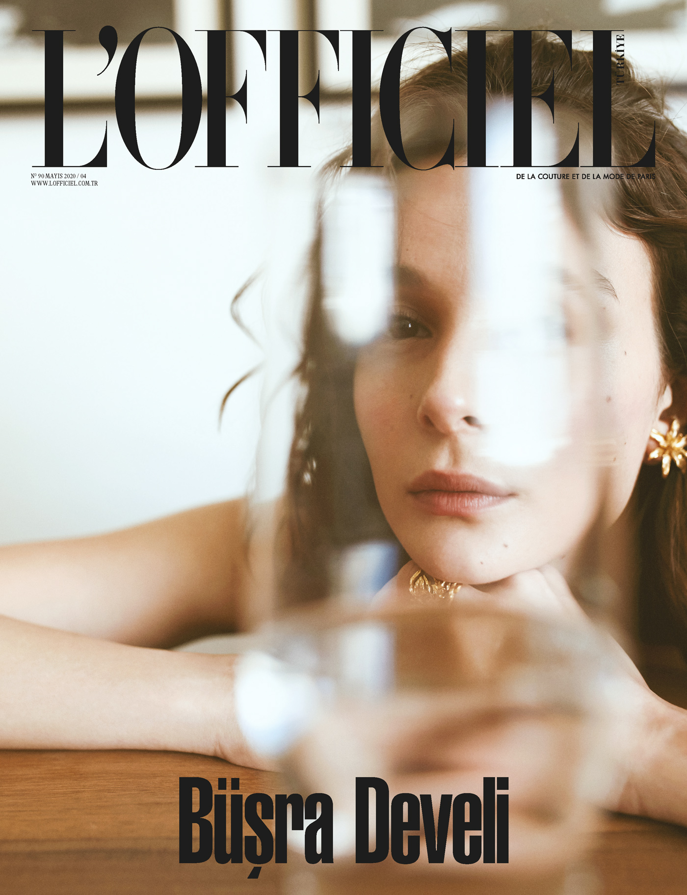 + L'Officiel / Büşra Develi