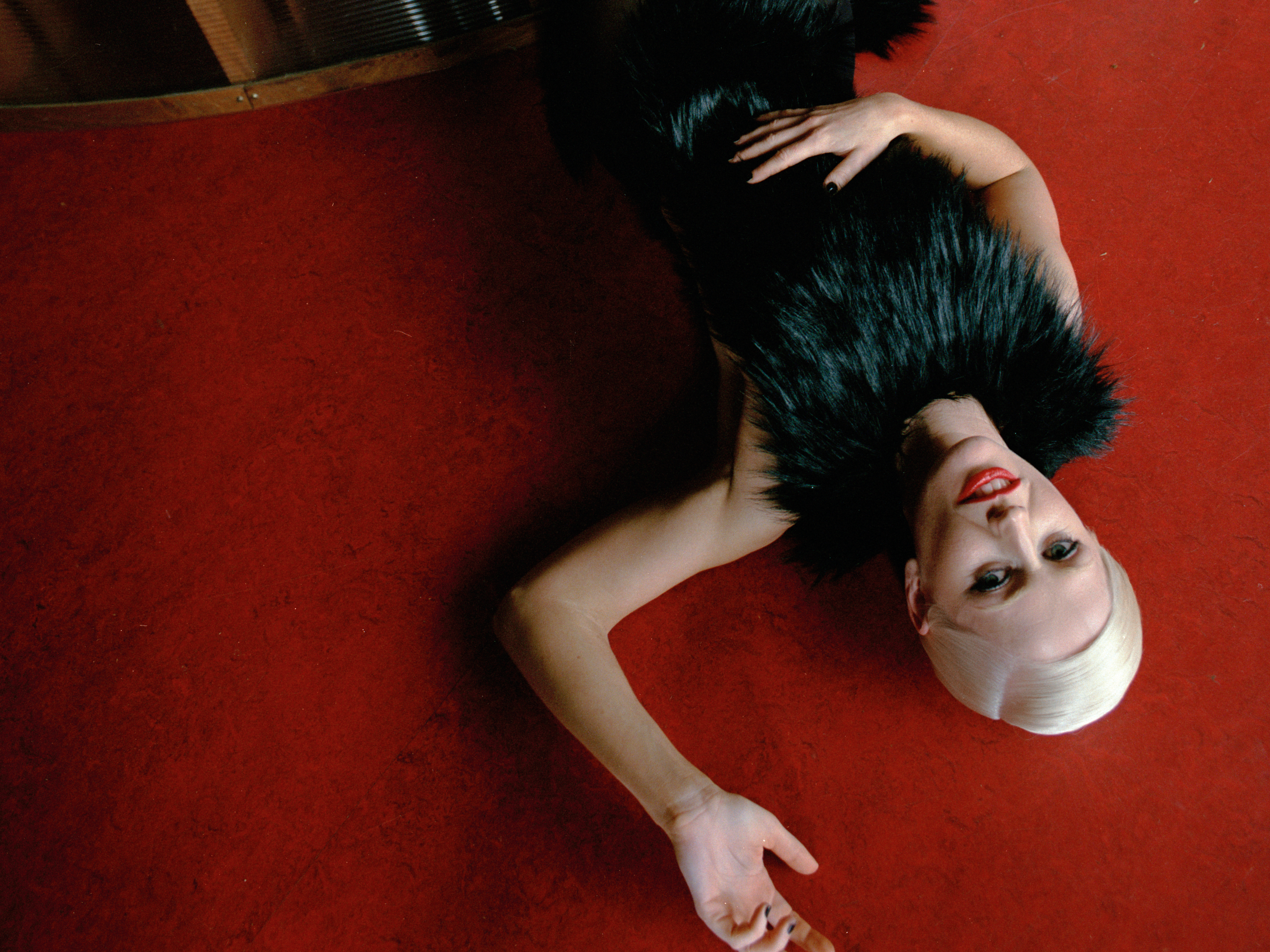 To Be Magazine - YSL Beauty Campaign