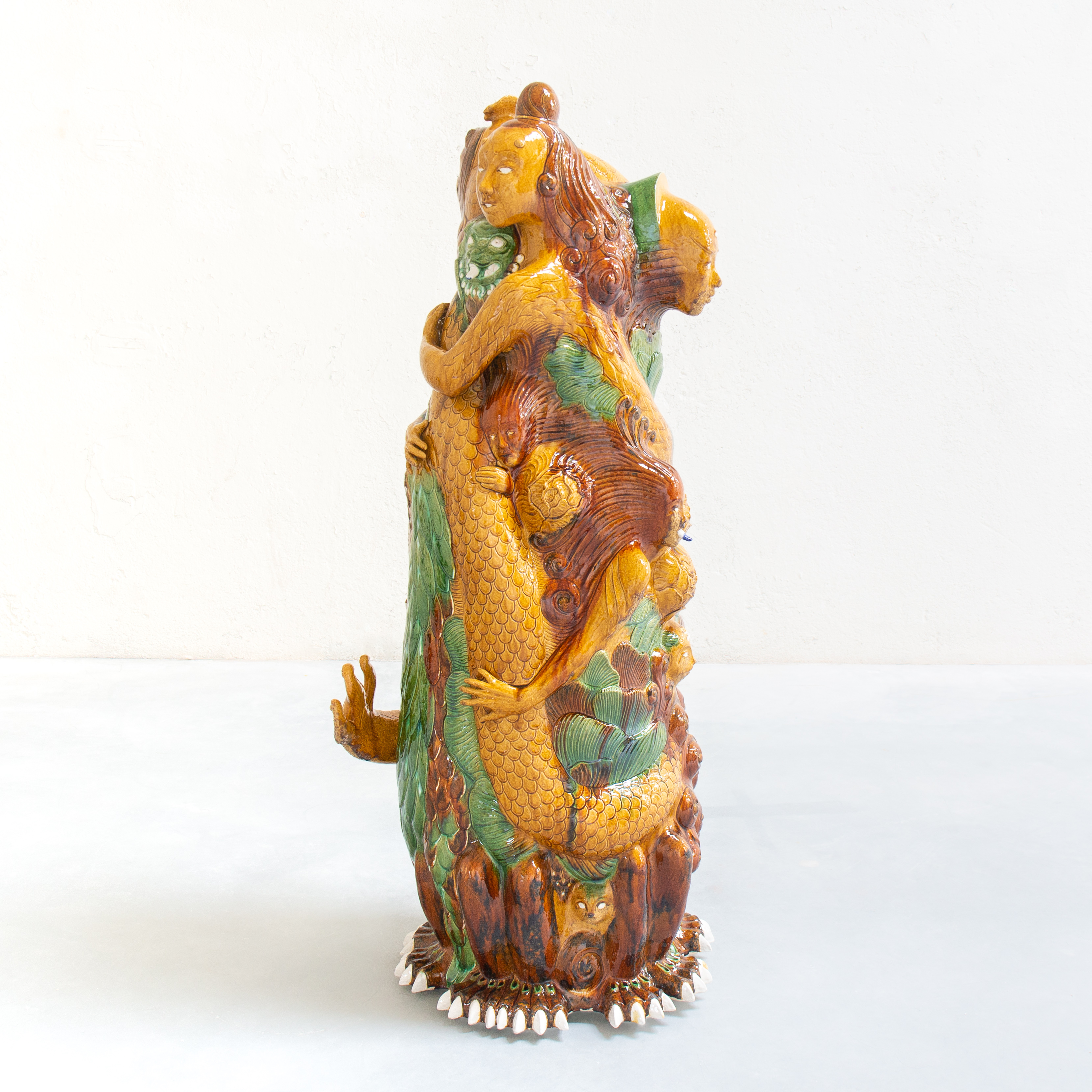 Huddled Mass (Tree of Aunties)Stoneware, glaze70 x 157 x 70 cm (27.6 x 61.8 x 27.6 in)2023