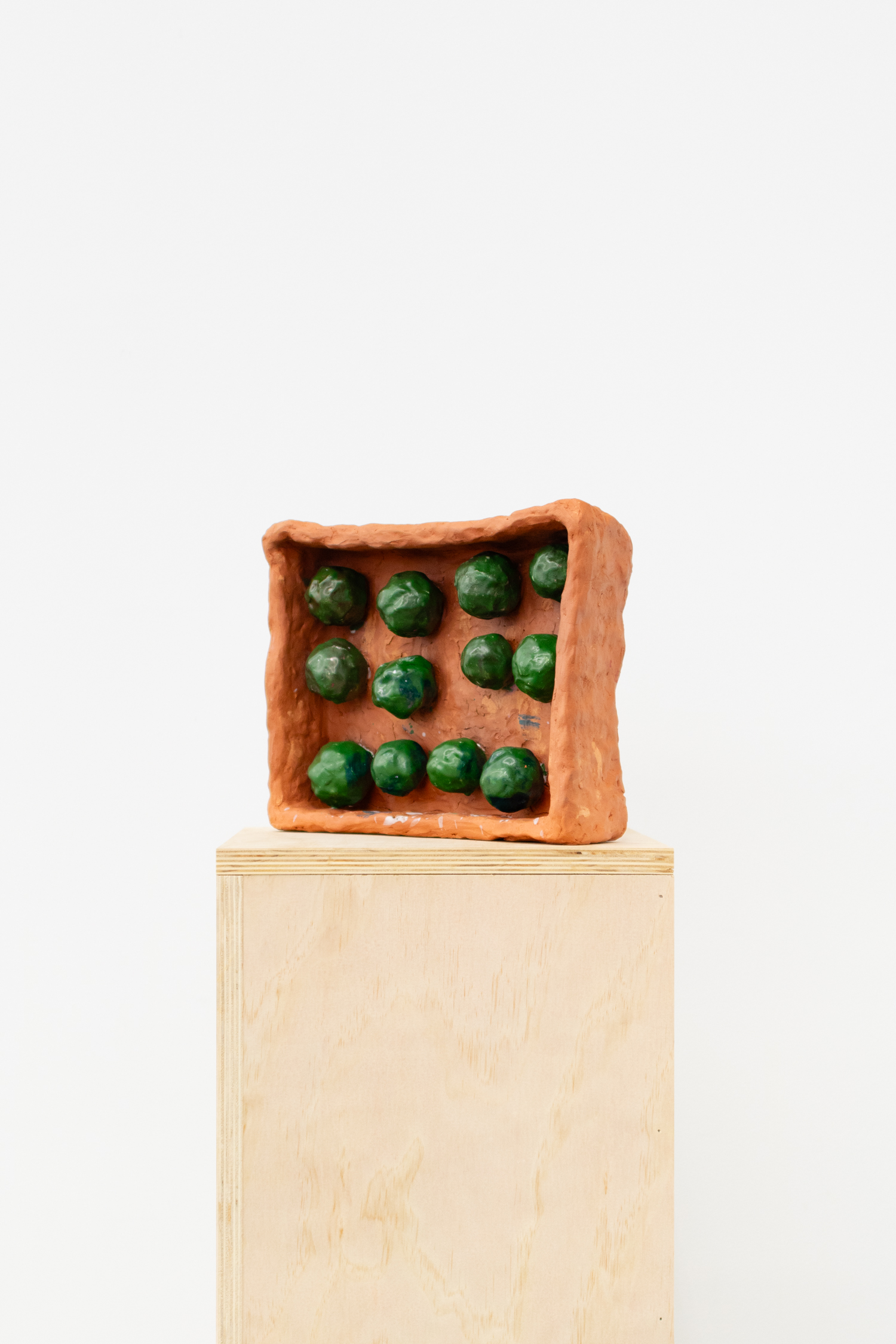 Angus Gardner, Apart, 2025, Glazed earthenware, 24 x 31 x 8 cm
