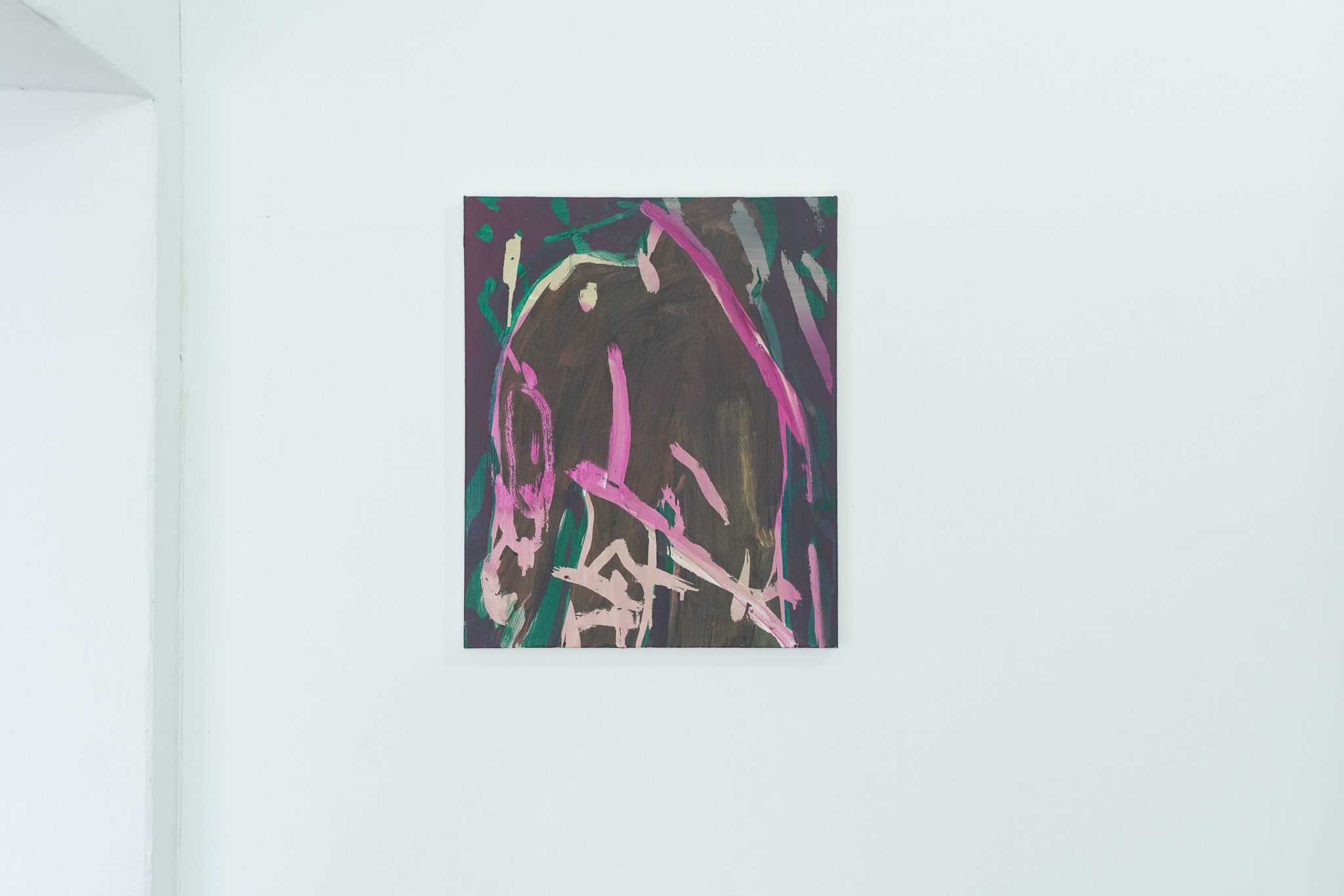 미완성 된 사람(날개가 달려있을 수있는), 2024, Acrylic, masking fluid on canvas, 45.5x37.5cm.