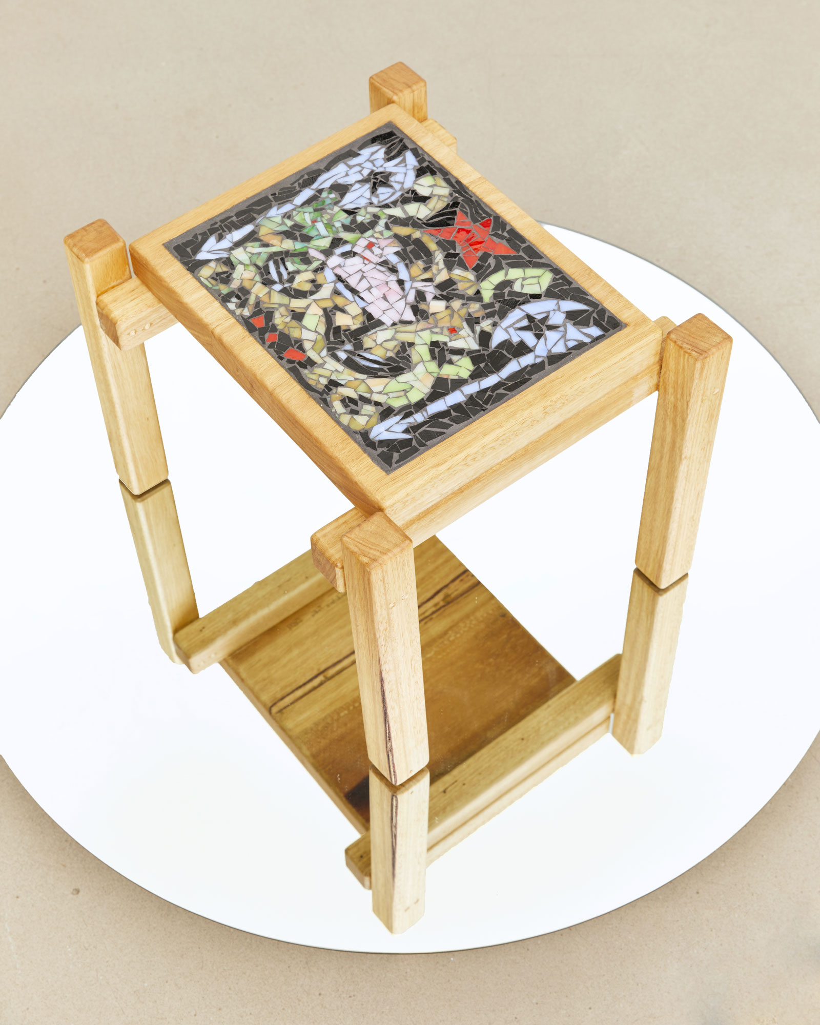 Jacquie Meng Pink Panther Tombstone Table 2024 Collaboration with Nick Trivett - Glass, sculpting resin, recycled Tasmanian oak wood 41 x 33 x 30 cm, Image Alfonso Chavez Lujan