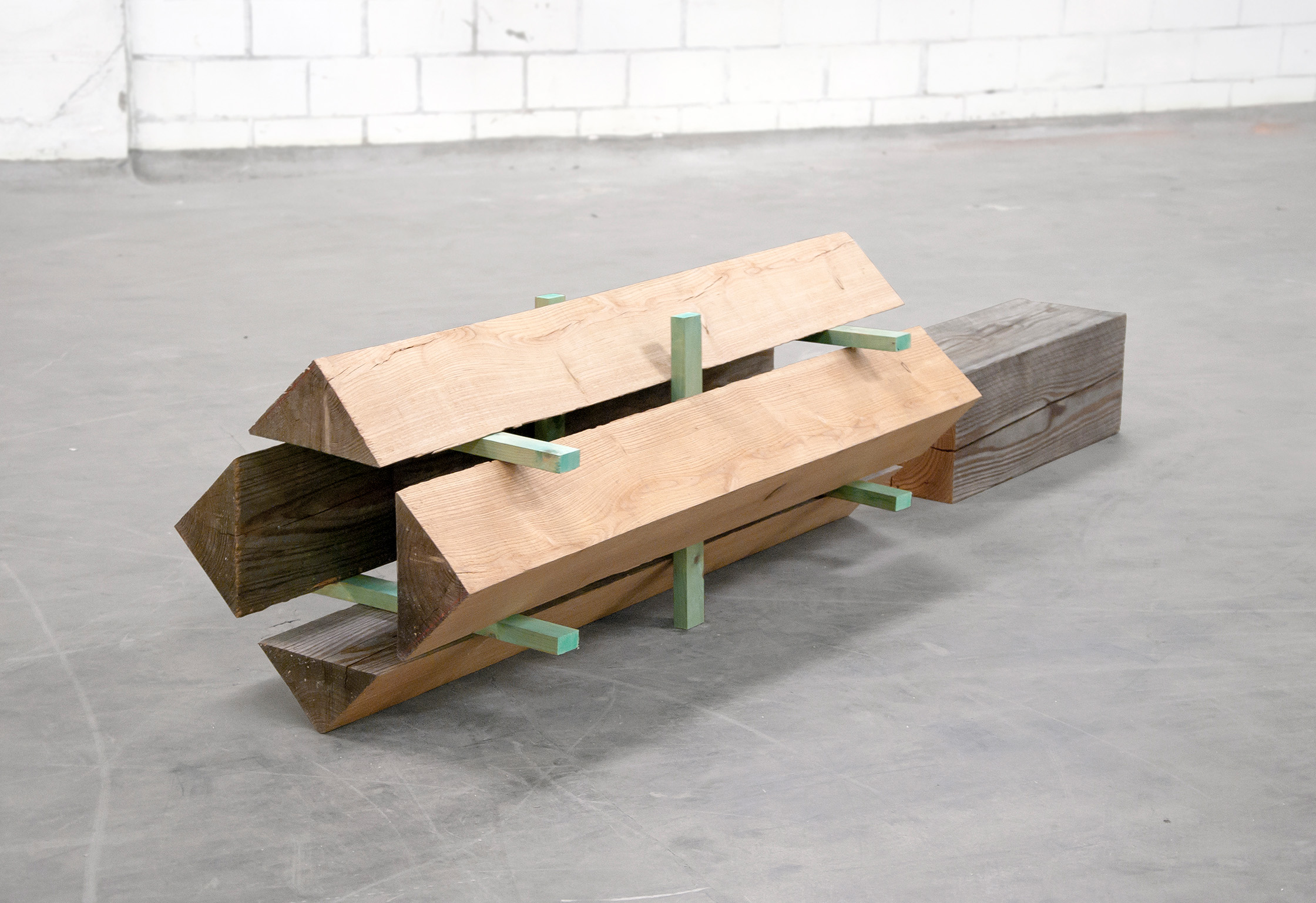 Spacebar [orig. Spatiebalk]2014