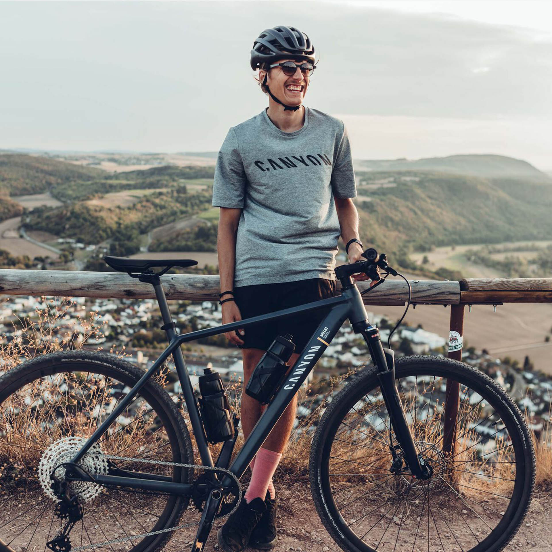 Sourcing & material development for Canyon Bicycles. Switch of the whole casual product range to Organic Cotton. Image by Canyon