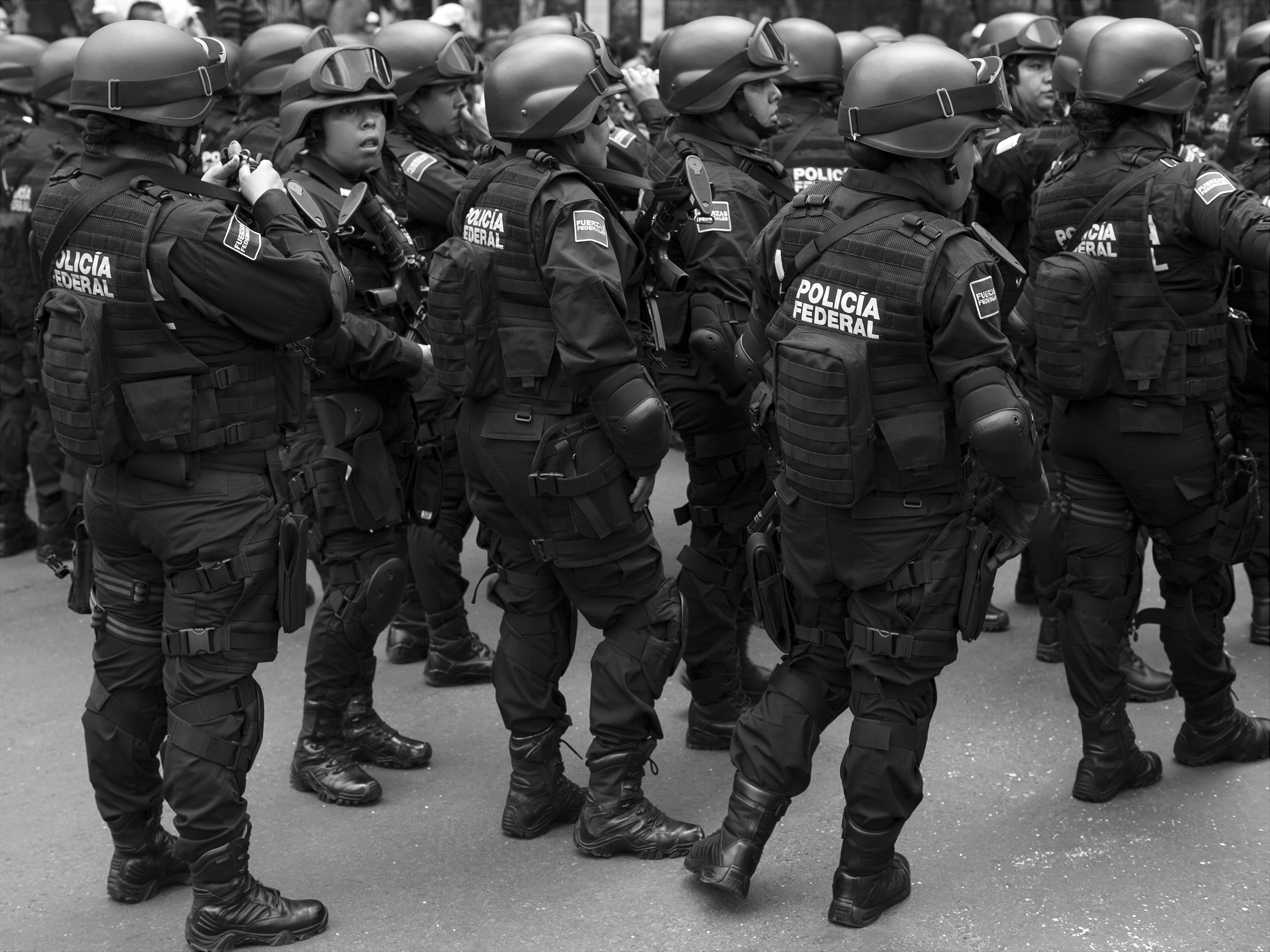 Unidad femenil de la policía federal Ciudad de México, México, 2012photography, bw, single