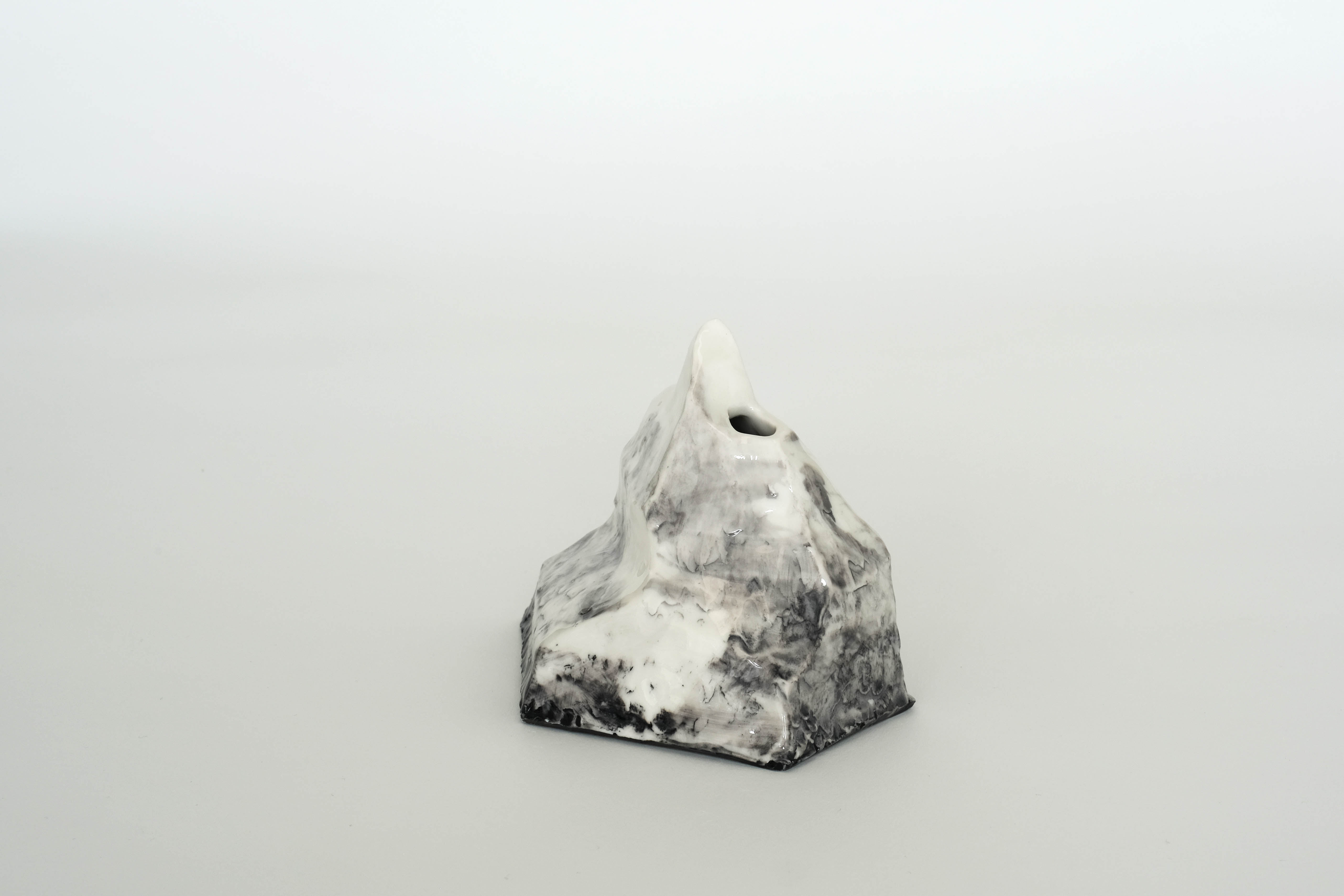 I AM A MOUNTAIN No 06 / 11 x 11 cm
