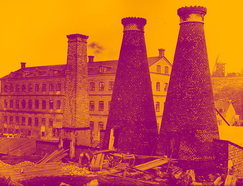 Gustavsbergs porslinsmuseum I Gustavsbergs hamn på Värmdö ligger Nationalmuseets porslinsmuseum. Small World har fått det fina förtroendet att få projektleda den publika öppningen av Gustavsbergs Porslinsmuseum under nationaldagshelgen den 6 och 7 juni tillsammans med Värmdö-festivalen. Det är alltid lika trevligt att få arbeta tillsammans med Nationalmuseet. 