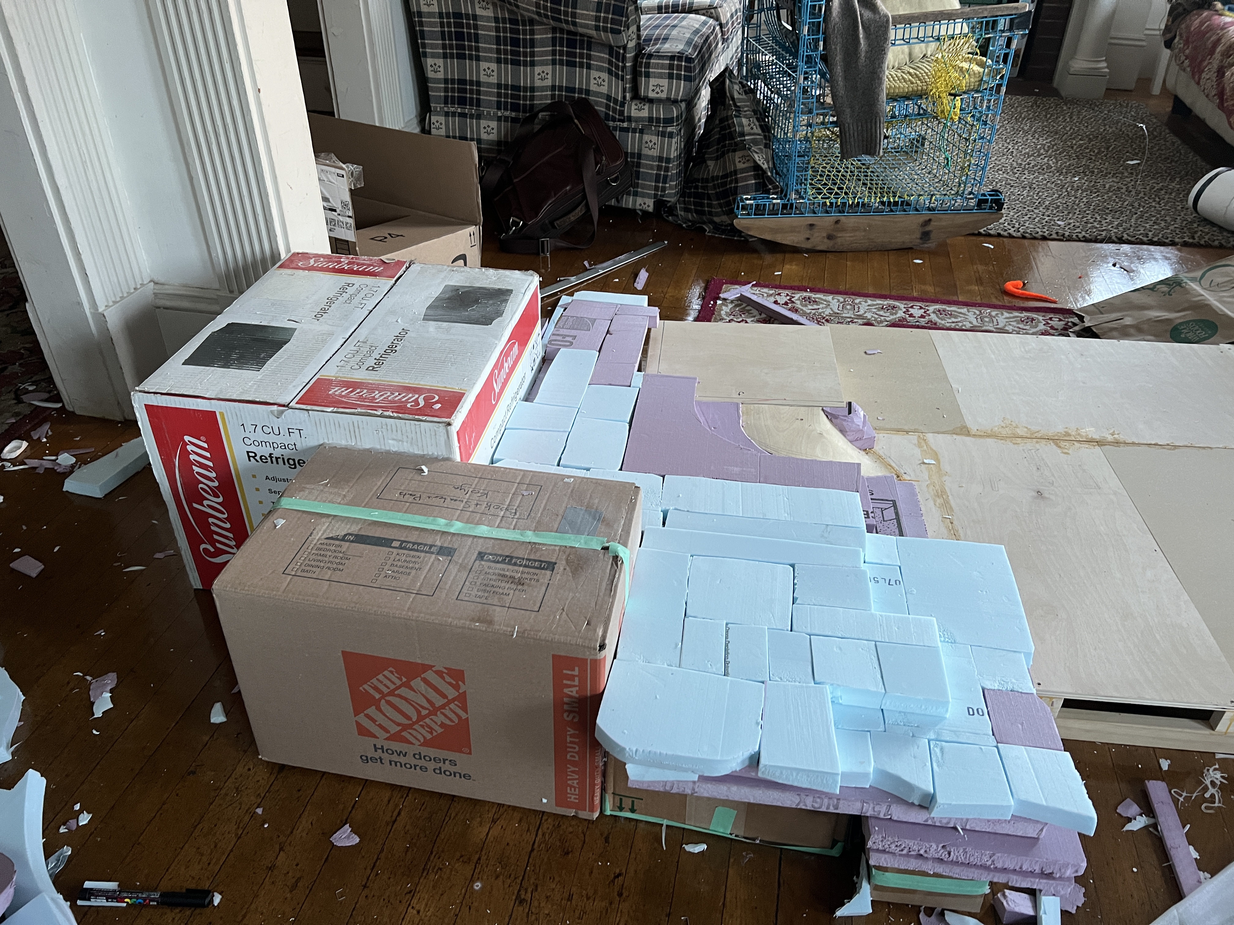 Hill base: made lightweight with wooden connective pieces for stability.