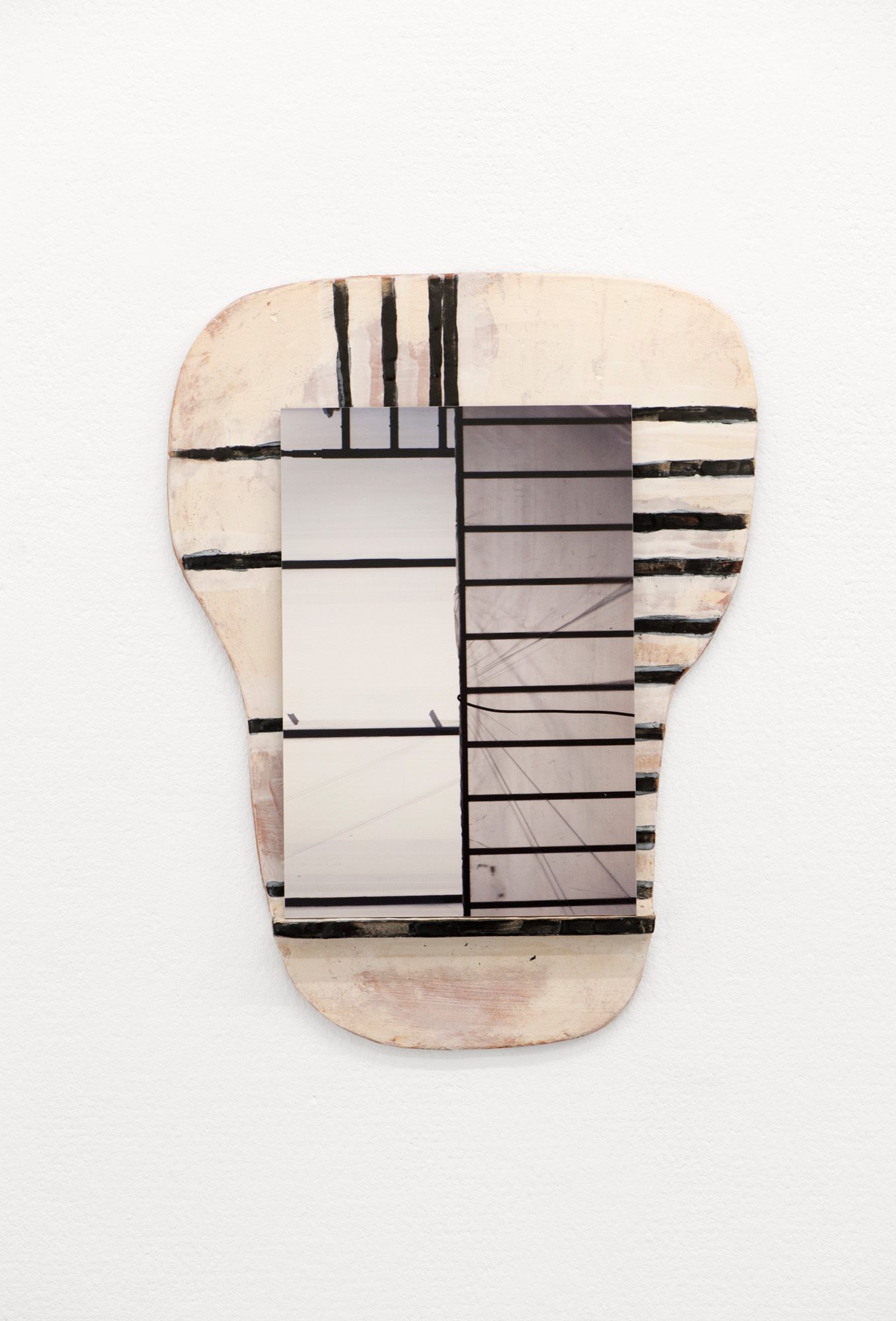 Untitled (mask), 2016 /  mounted C-Print, glazed ceramic,32 x 42 x 3 cm