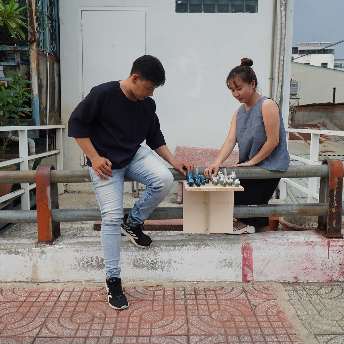 Rotating Chess Board [KAAREM]