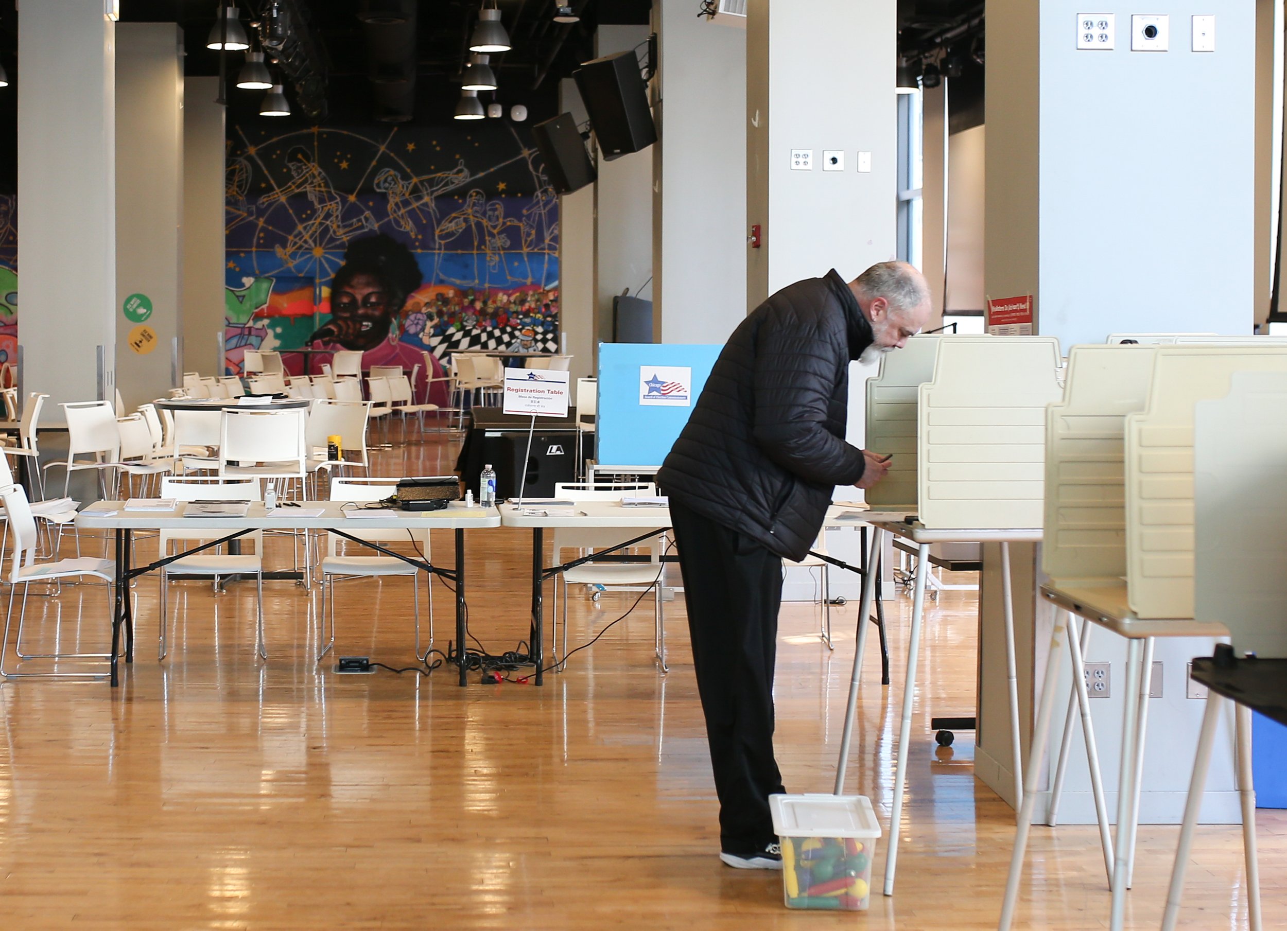 How Chicago Organizers Helped Unhoused Neighbors Vote