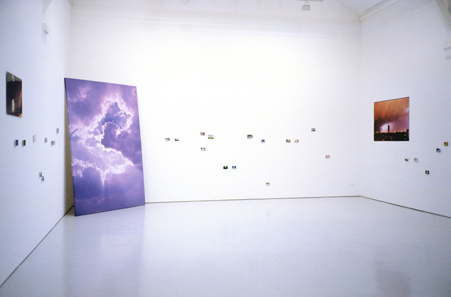 Sébastien Reuzé, solo show, La Criée Centre d’Art Contemporain de Rennes (FR), 2003.