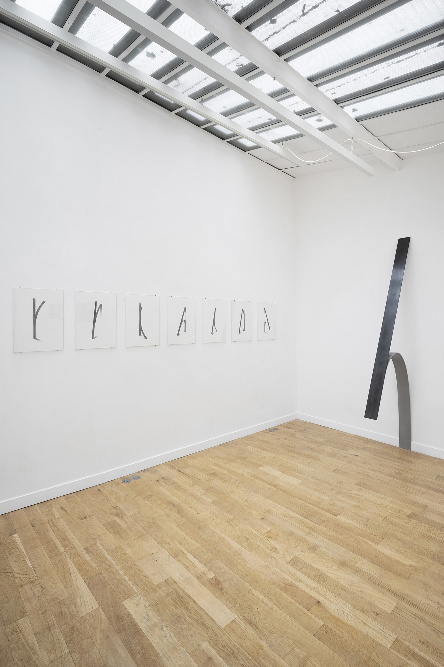 Vue de l'exposition Isométrie, 2022Galerie ETC© Origins Studio