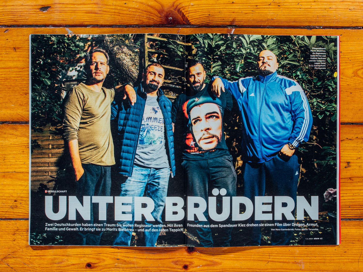 Stern / Zwei Freunde aus Spandau und ihr Film Famylie / Januar 2018