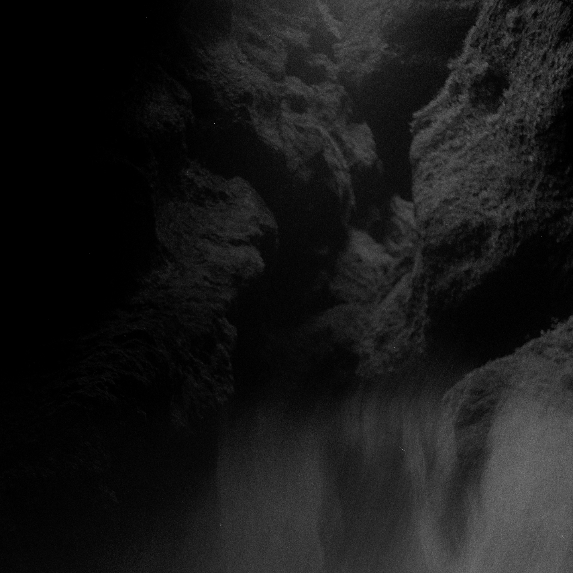 °07, 2017 : impression jet d'encre / pigment print form scanned 120mm negative, 20 x 20''