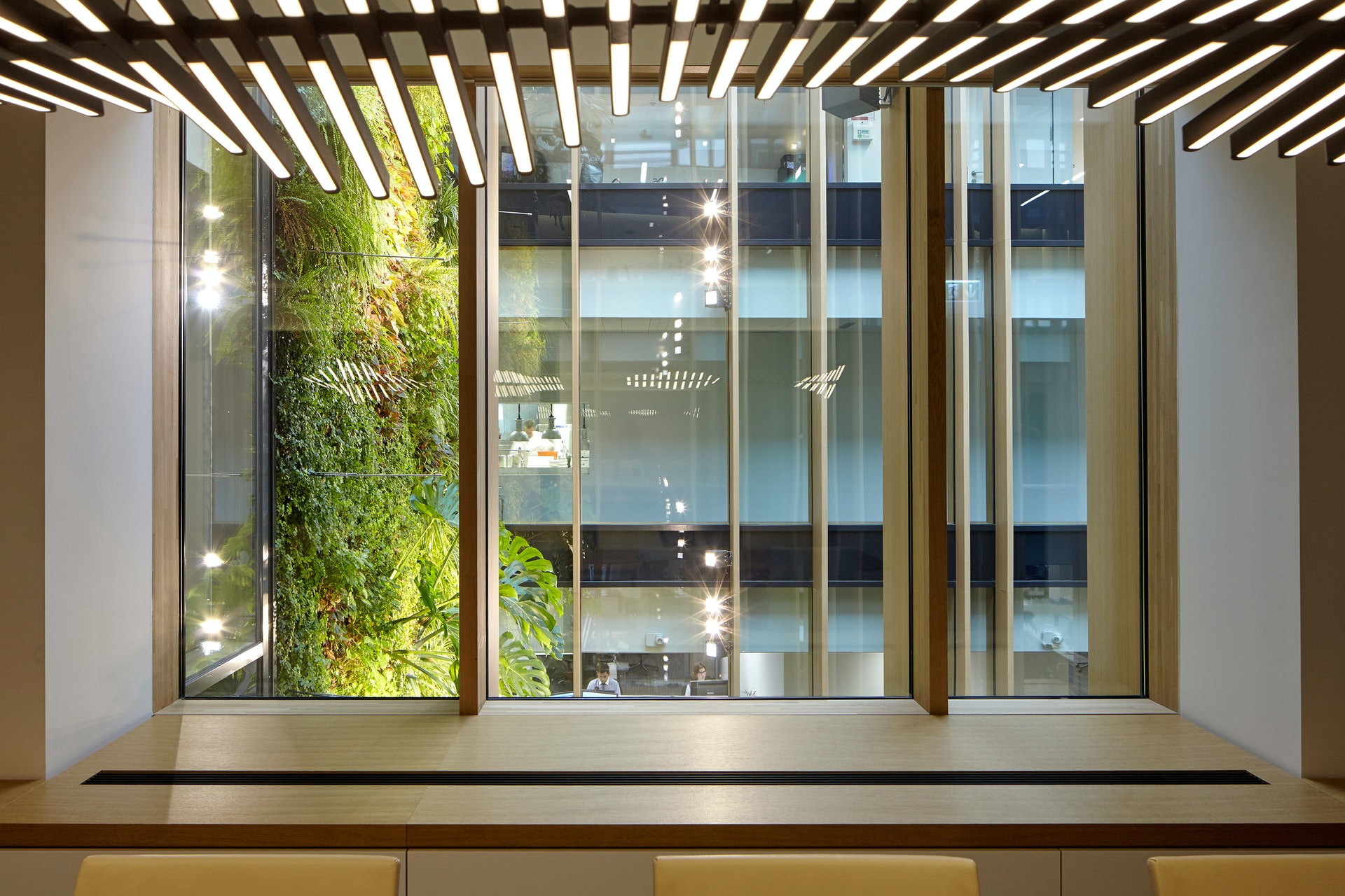 Green atrium wall in HSBC Quai des Bergues.