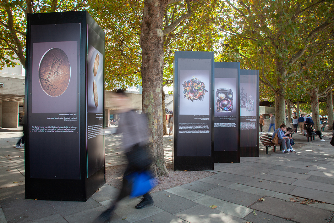 'Mudlark' On The Southbank: Outdoor Exhibition — Hannah Smiles