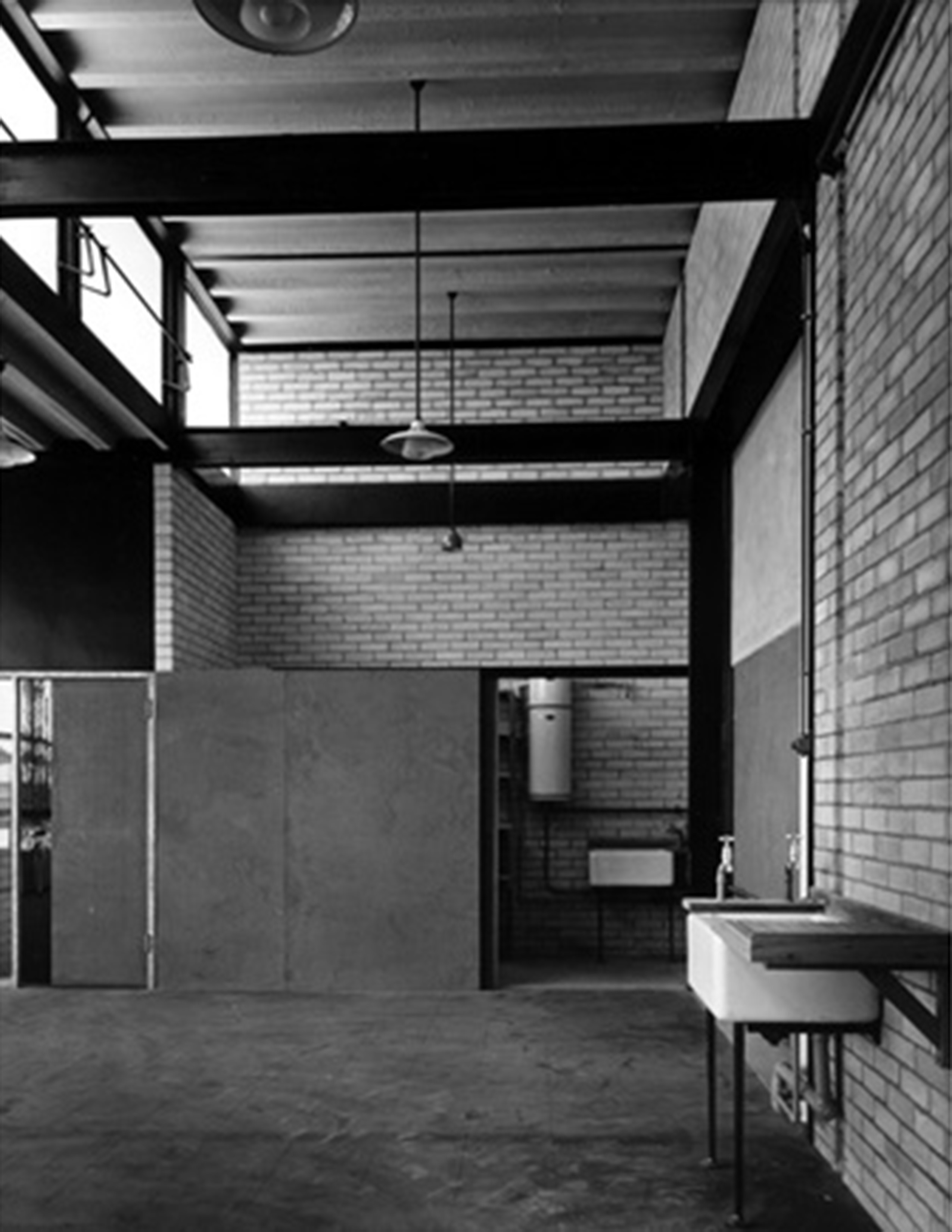 School at Hunstanton, Alison and Peter Smithson, UK, ca. 1954 (Image by Reginald Hugo de Bugh Galwey, all rights to RIBA)