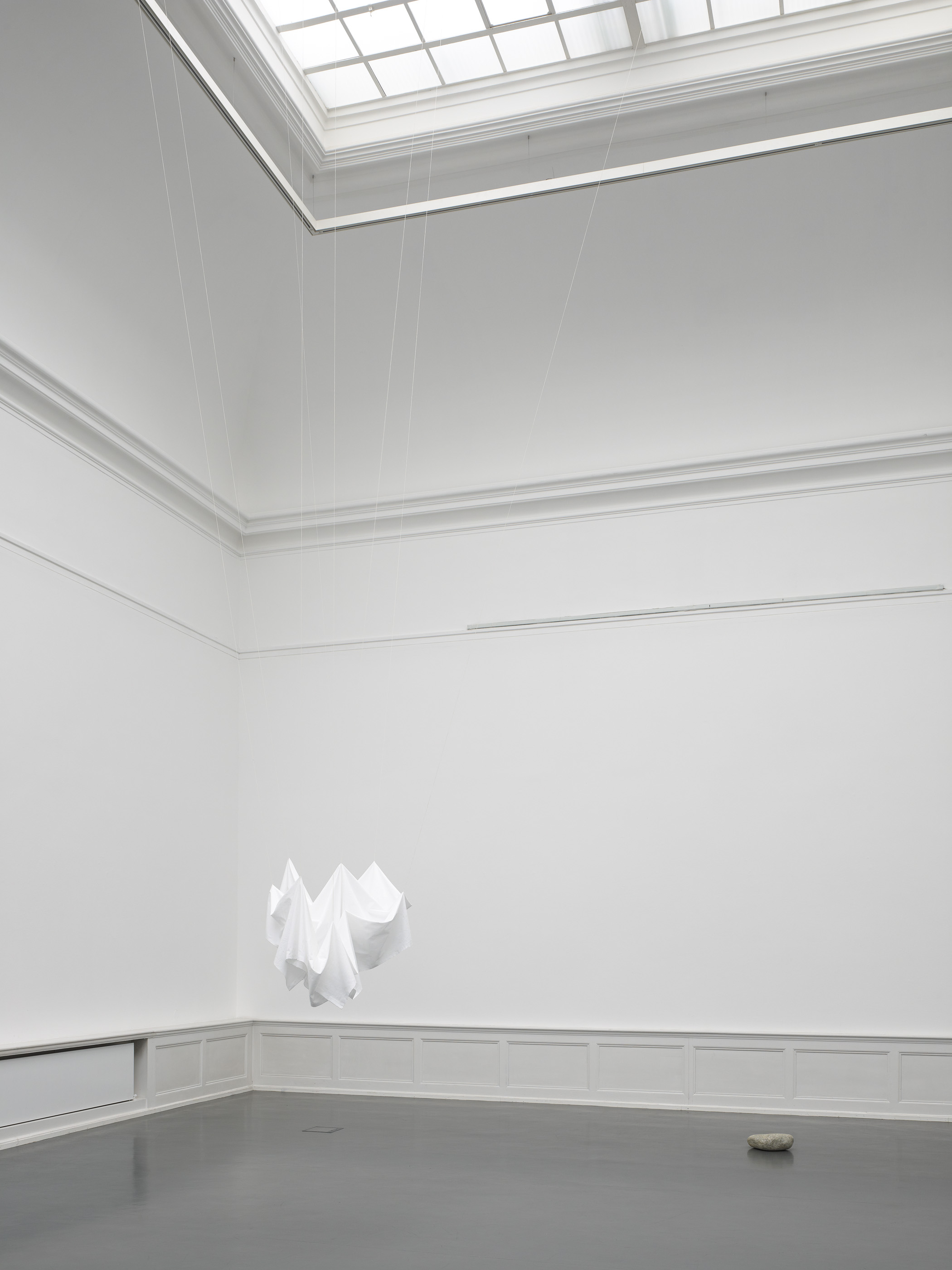   Denisa Lehocká & Boris Ondreicka _ Try to describe the colour of pure (still) water, my dear