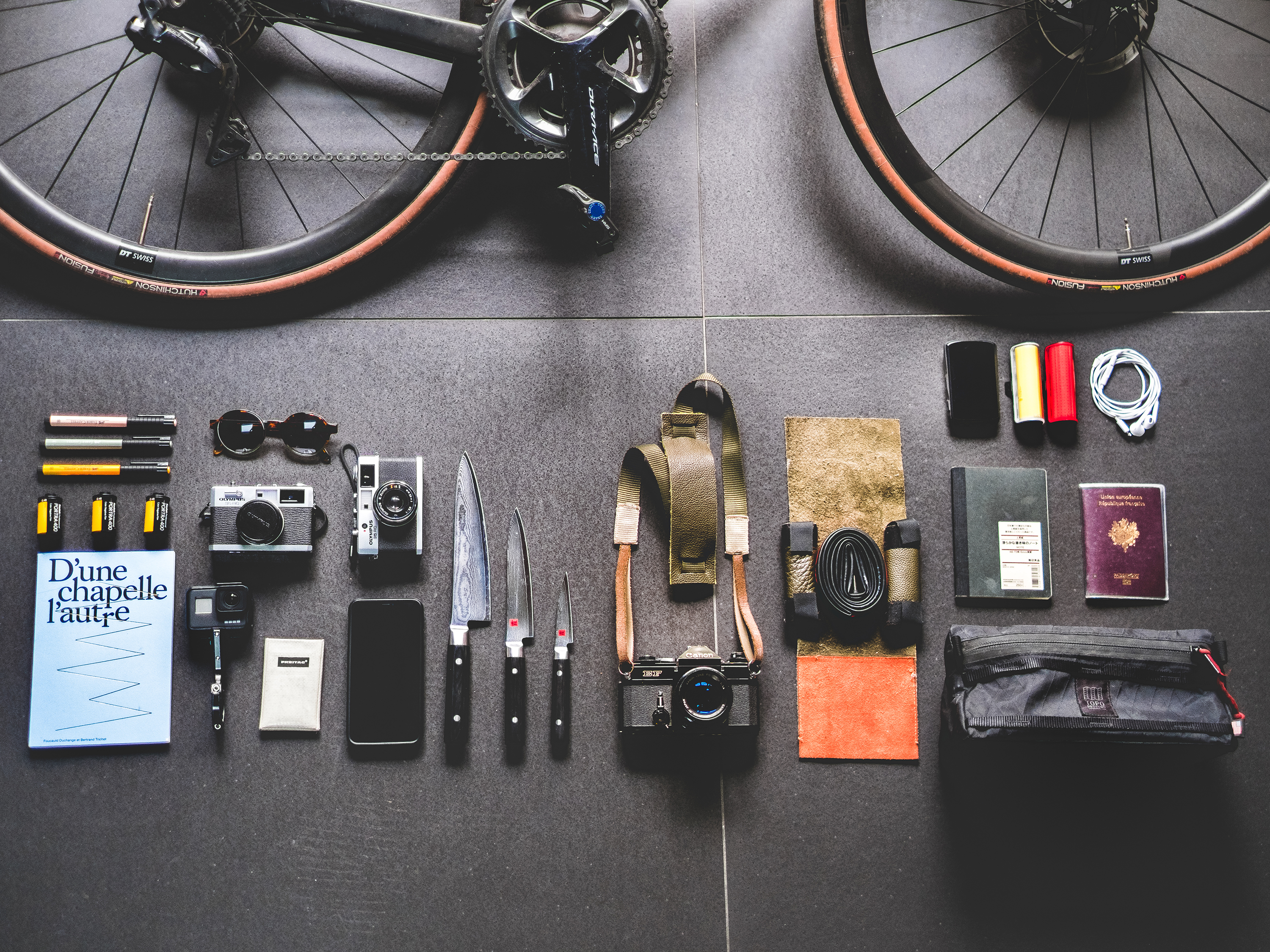 Essentials - Anthony Richelot