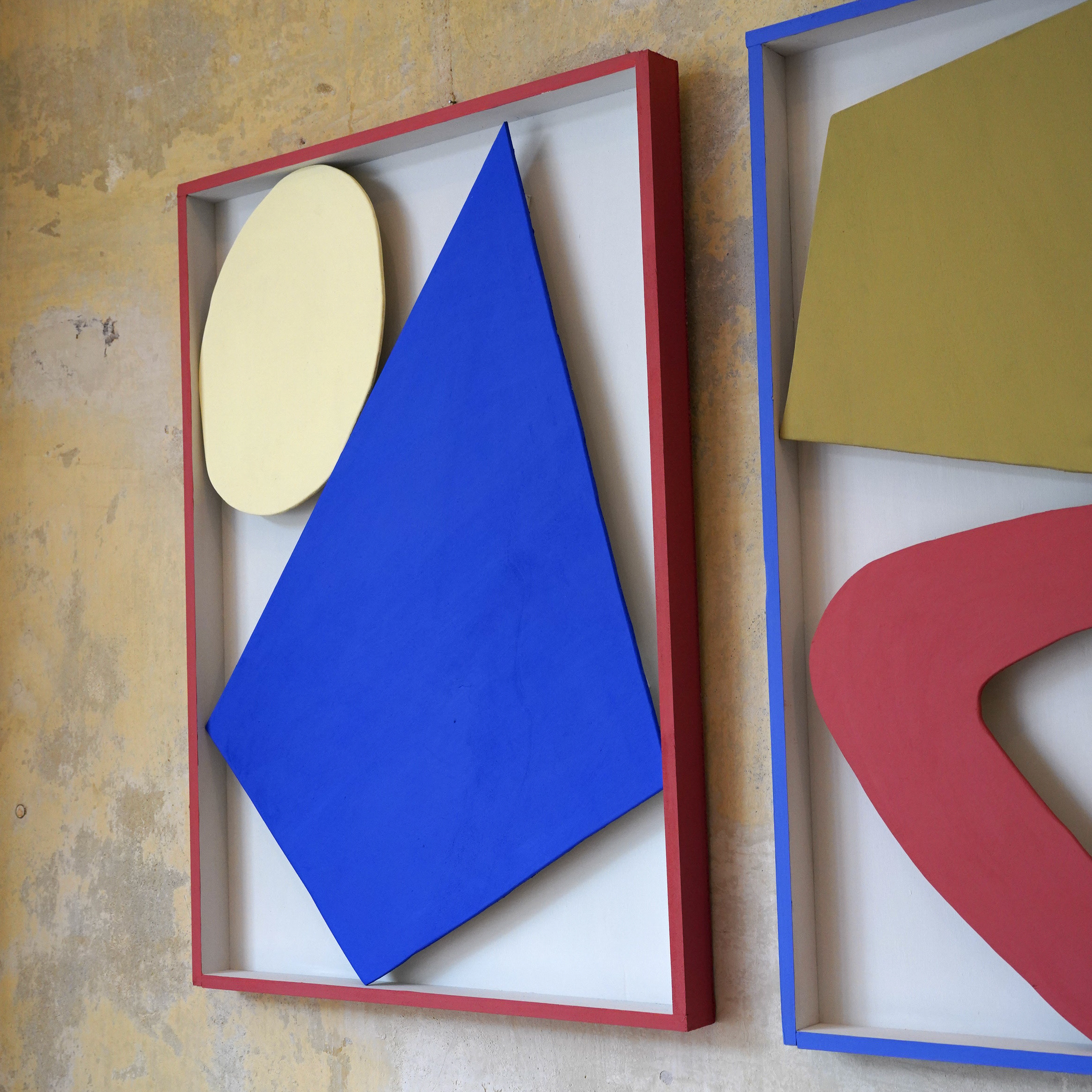 Boxes Shape and Colour 3 (2023), Acrylics on Wood, each 42 x 59,4 x 3,5 cm