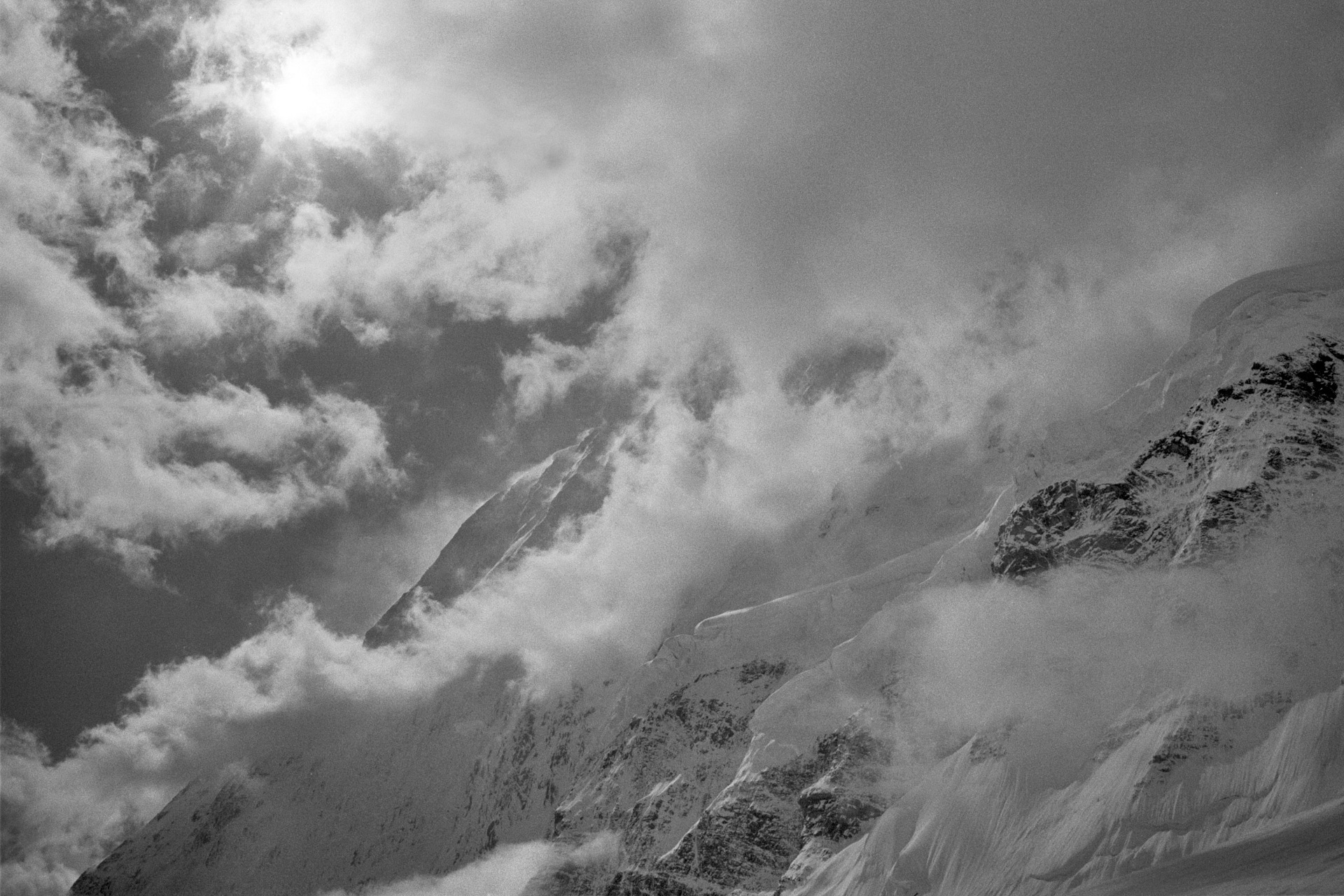 Pik Pobeda East´s NE ridge (left skyline)